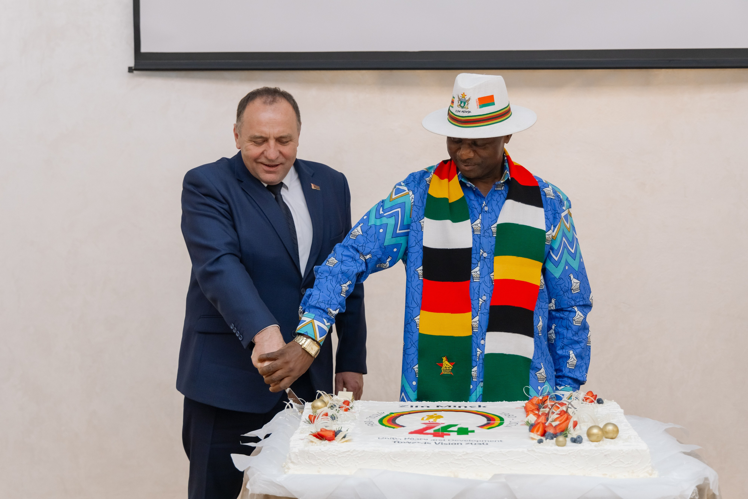 Фотосъемка делегации Посольства Зимбабве в Минске. Свадебный фотограф в Минске/Беларуси Сергей Спиридонов