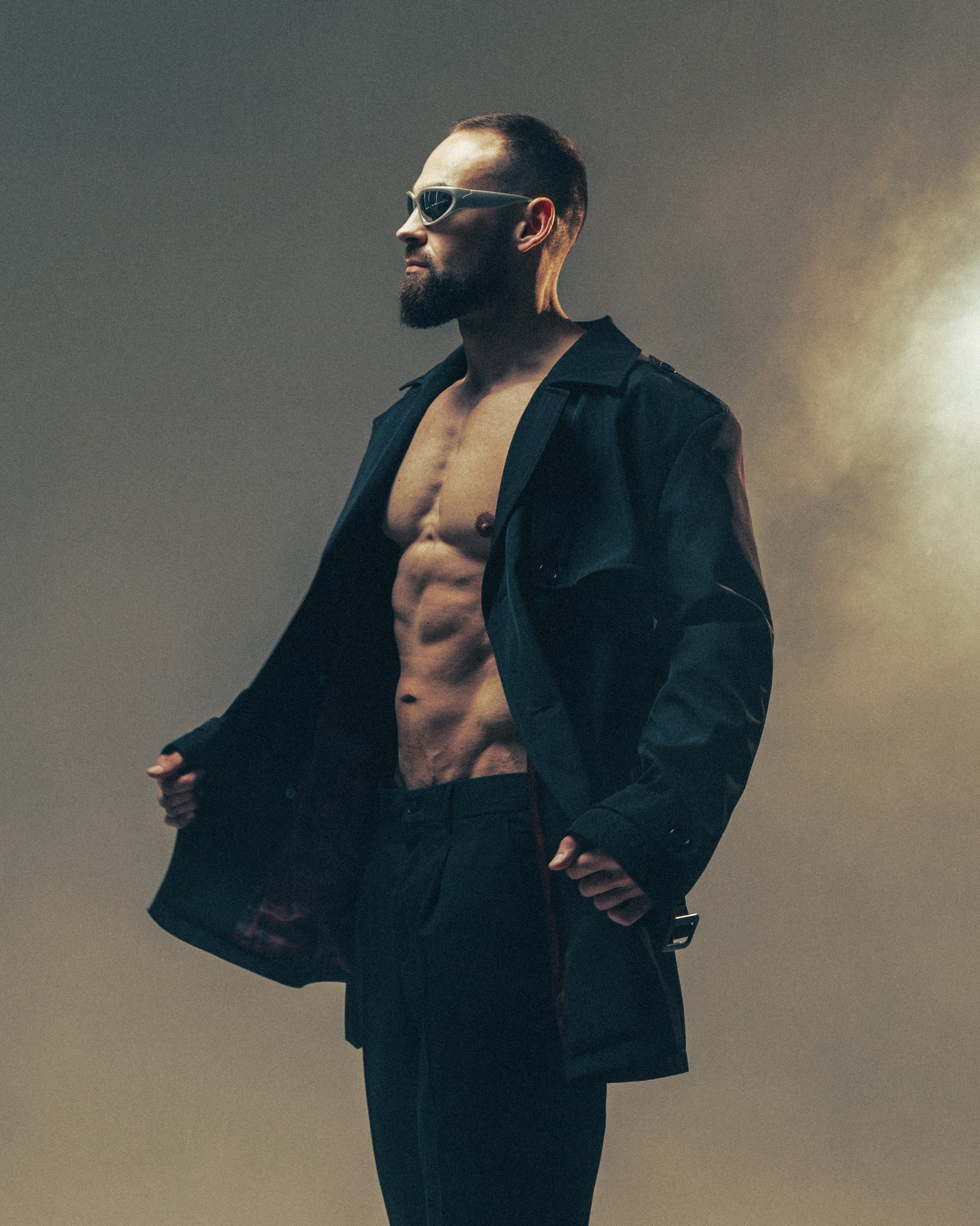 Boris Tsaryov. Олег Левенков портретный и фешн фотограф