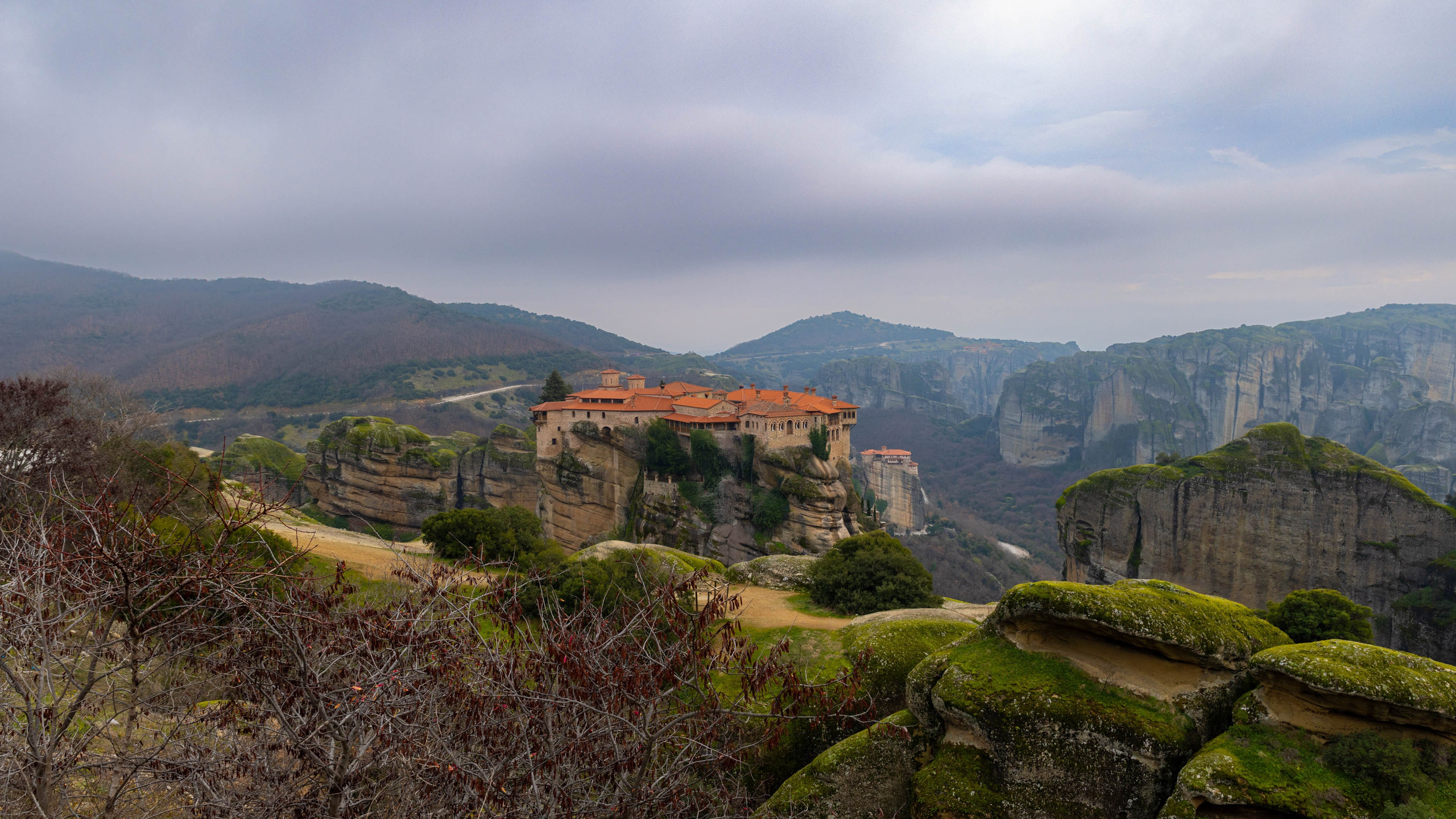 2025 0 2. Греция, Метеоры — Турция, Стамбул. Фотографии