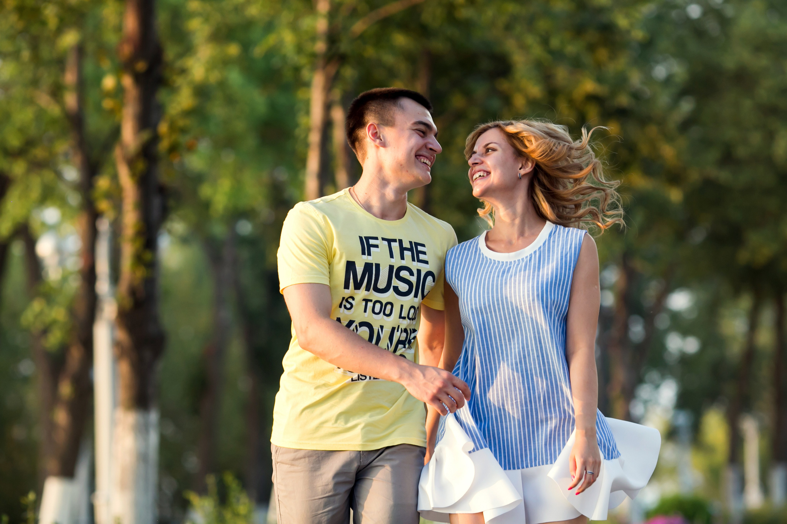 Love Story на набережной в Самаре. Свадебный фотограф, видеограф в Самаре, Самарской области. Видеосъемка