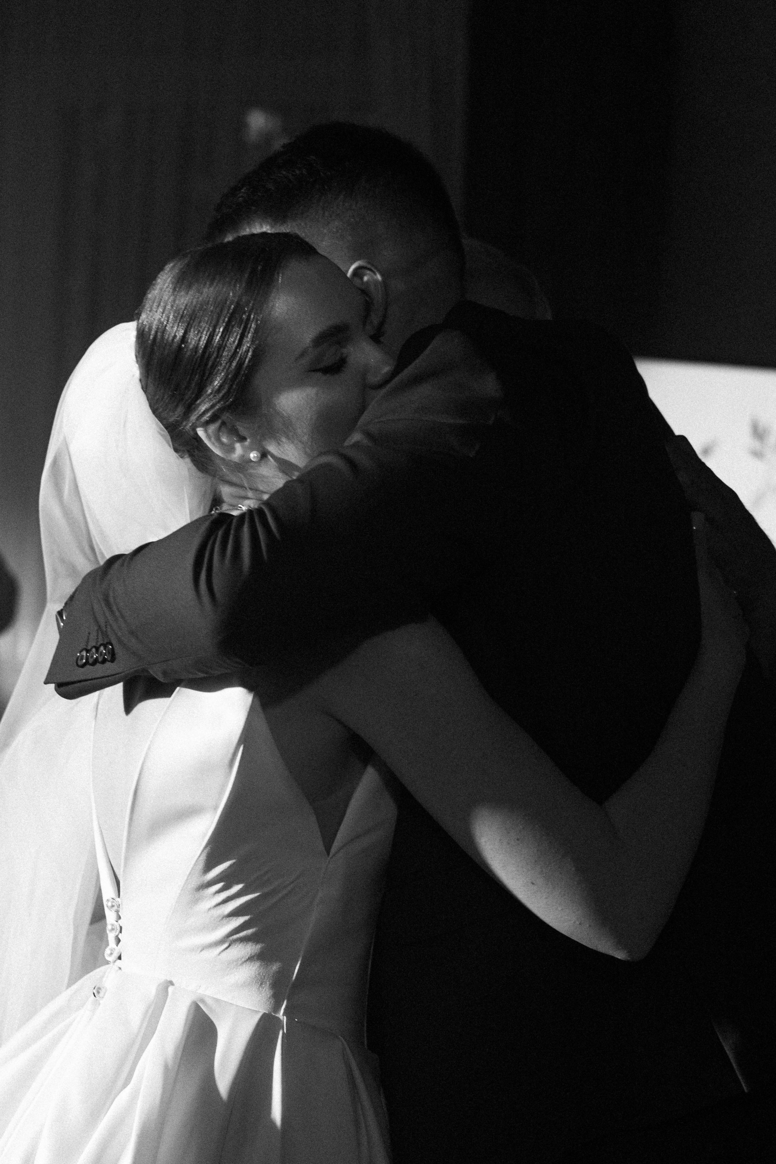 Крепкие объятия. Свадебный и портретный фотограф Соломко Диана