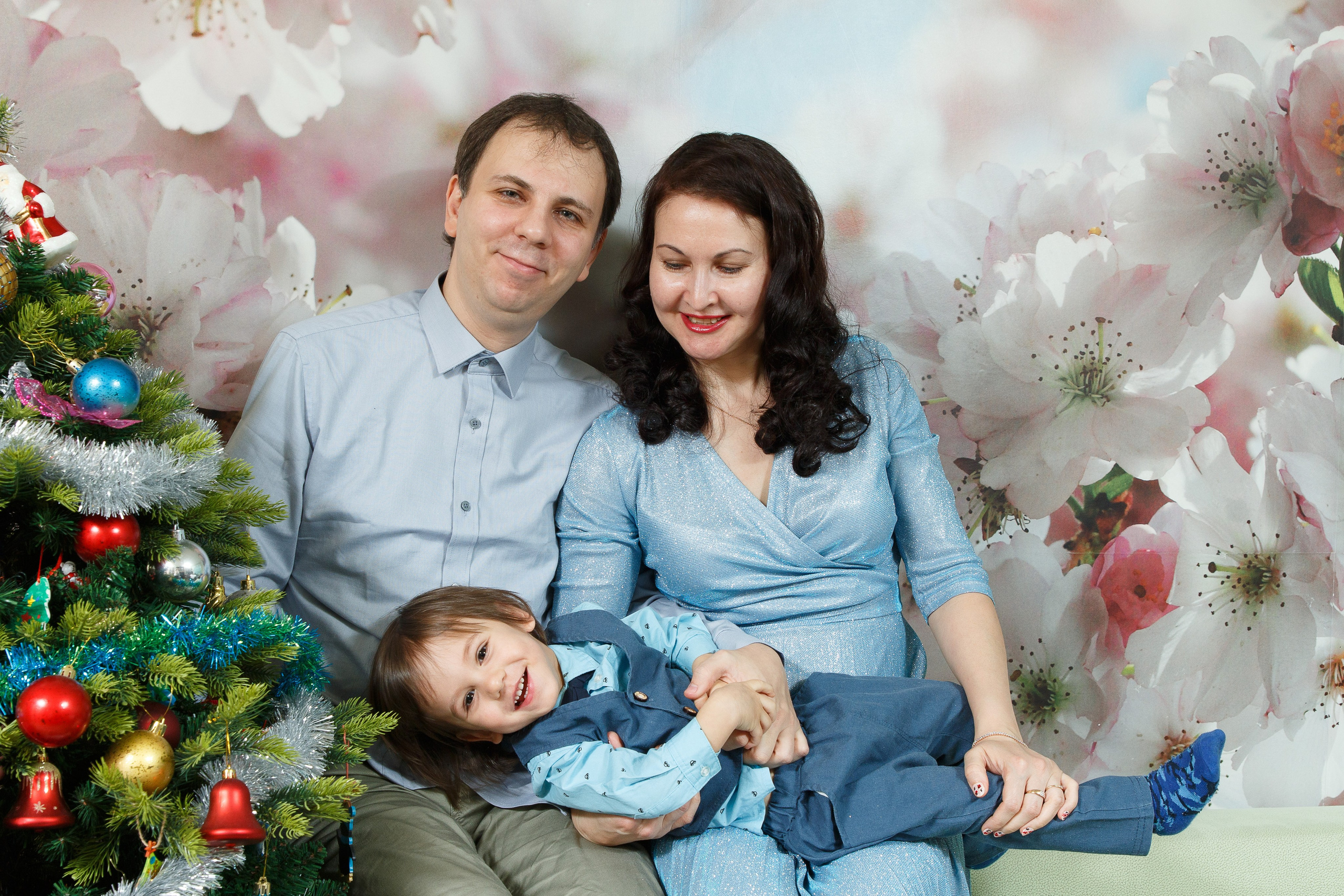 Юля Сергей Настя Олег и Серёжка ч.2. Школьные выпускные альбомы в Москве Марина Николаева