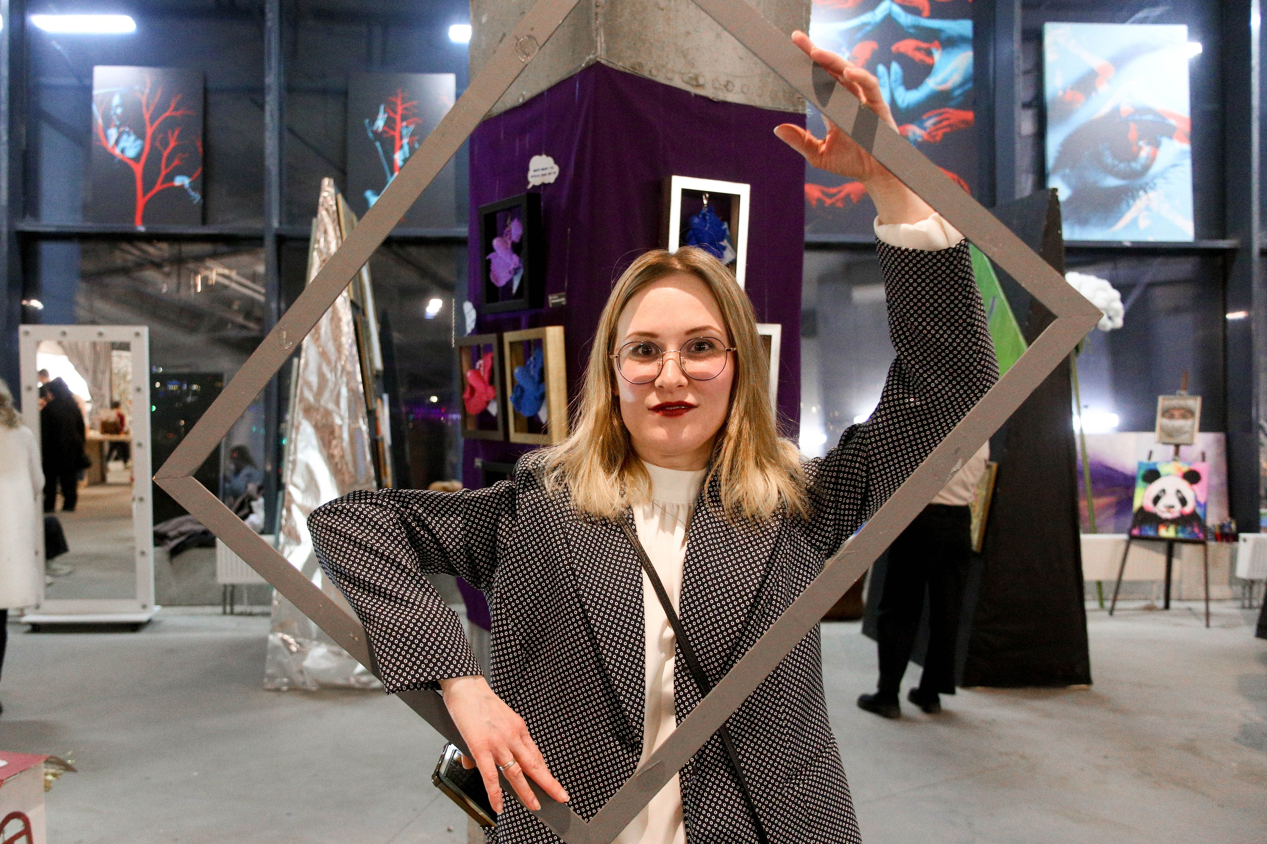 Маша на прогулке. Фотограф Пермь. Фотосессия в фотостудии Перми и на свежем воздухе