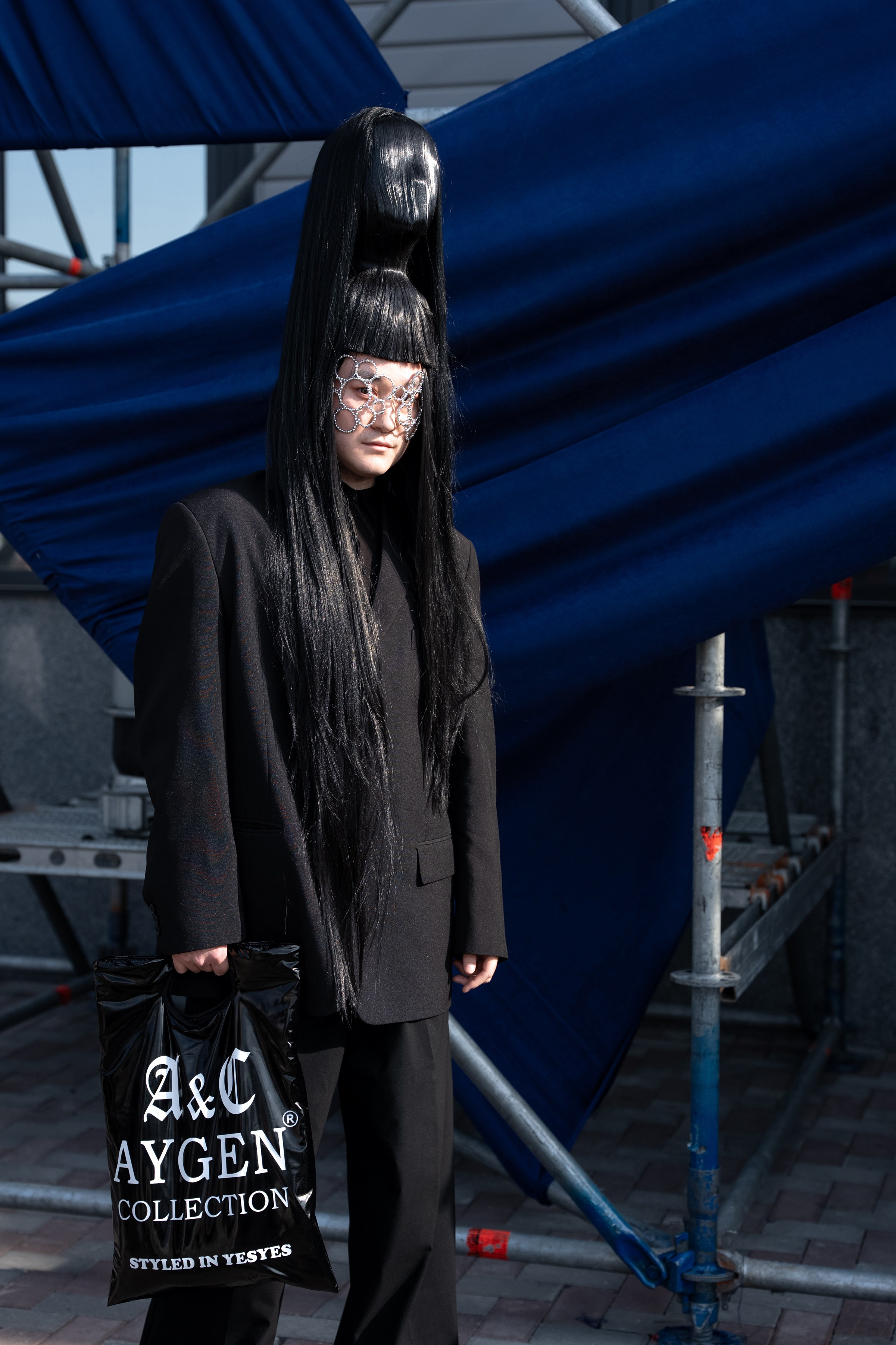 Visa Fashion Week Almaty Pre-Fall 2026 April StreetStyle Day 1. Сайт Алматинского НЮ АРТ, будуар и фэшн фотографа Дениса Карпенко