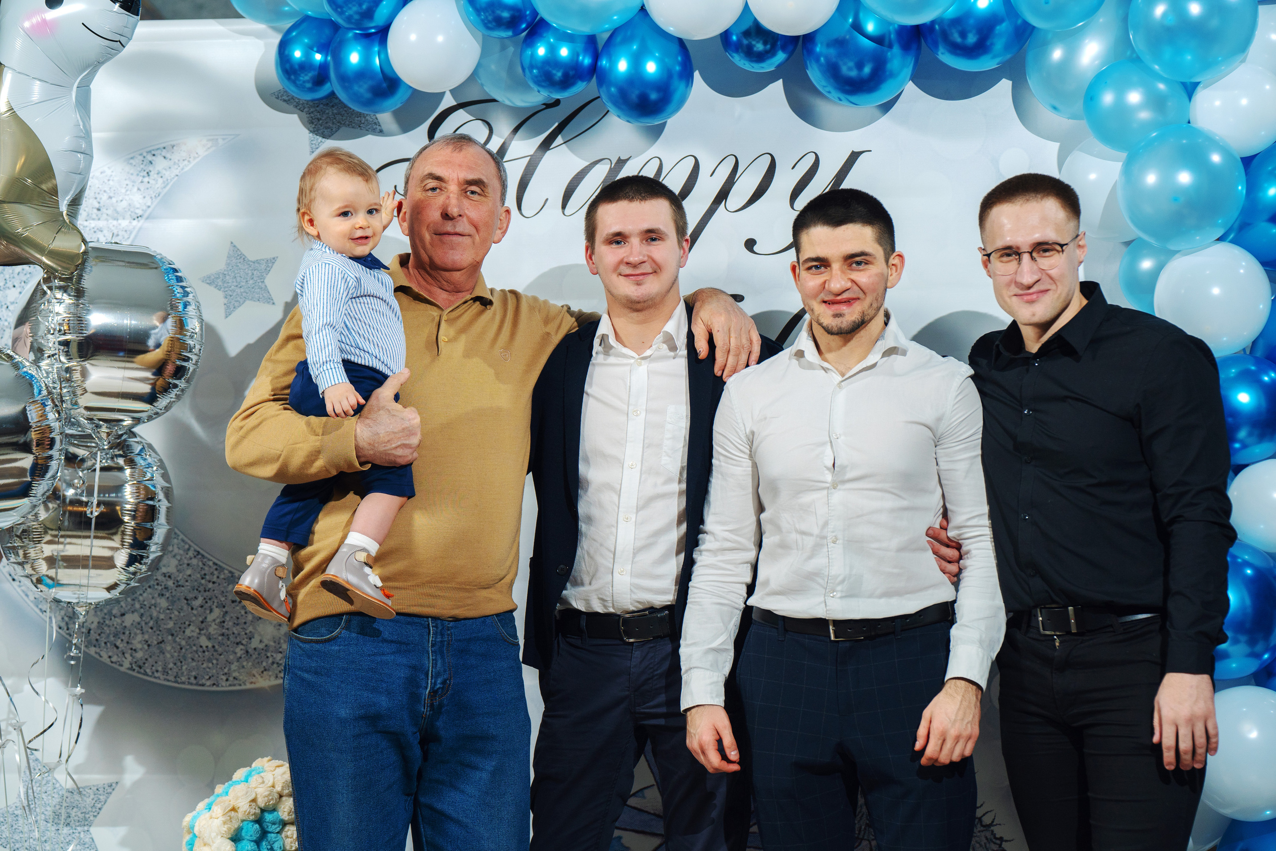 Марку 1 годик