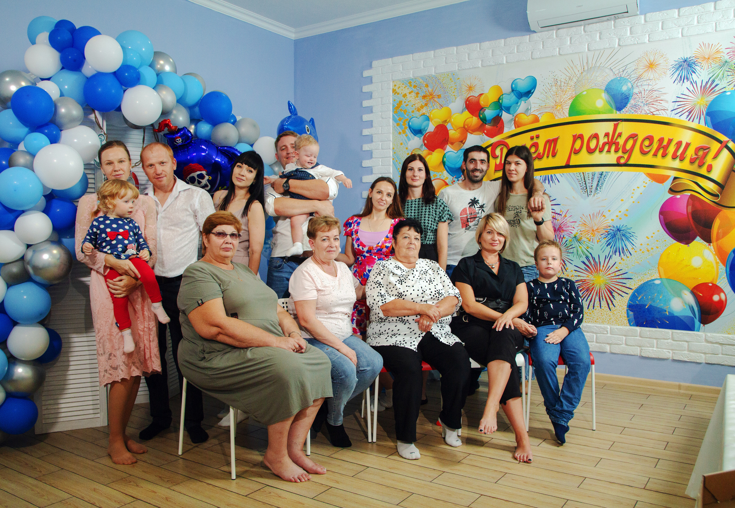 Саше 1 годик