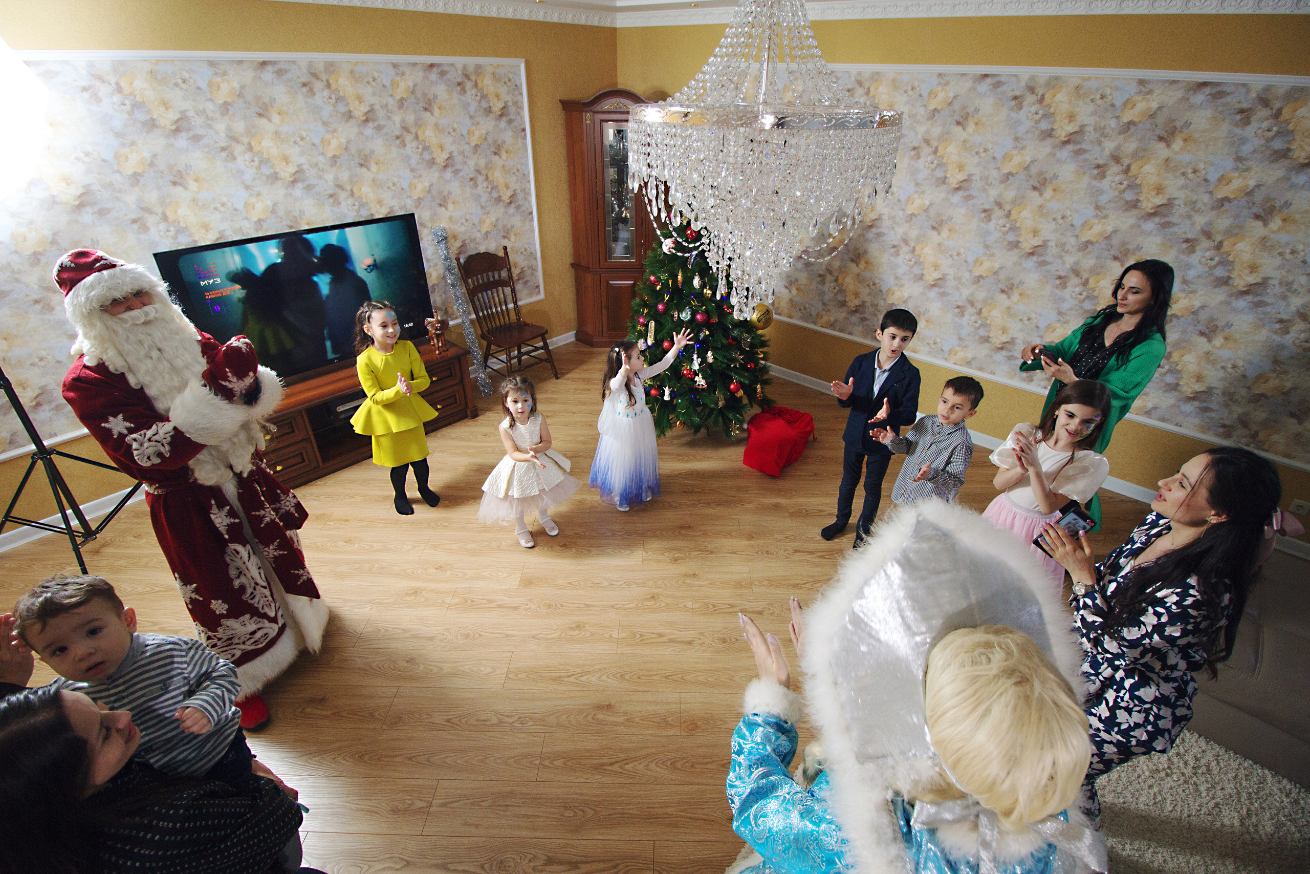 Новогодний утренник дома