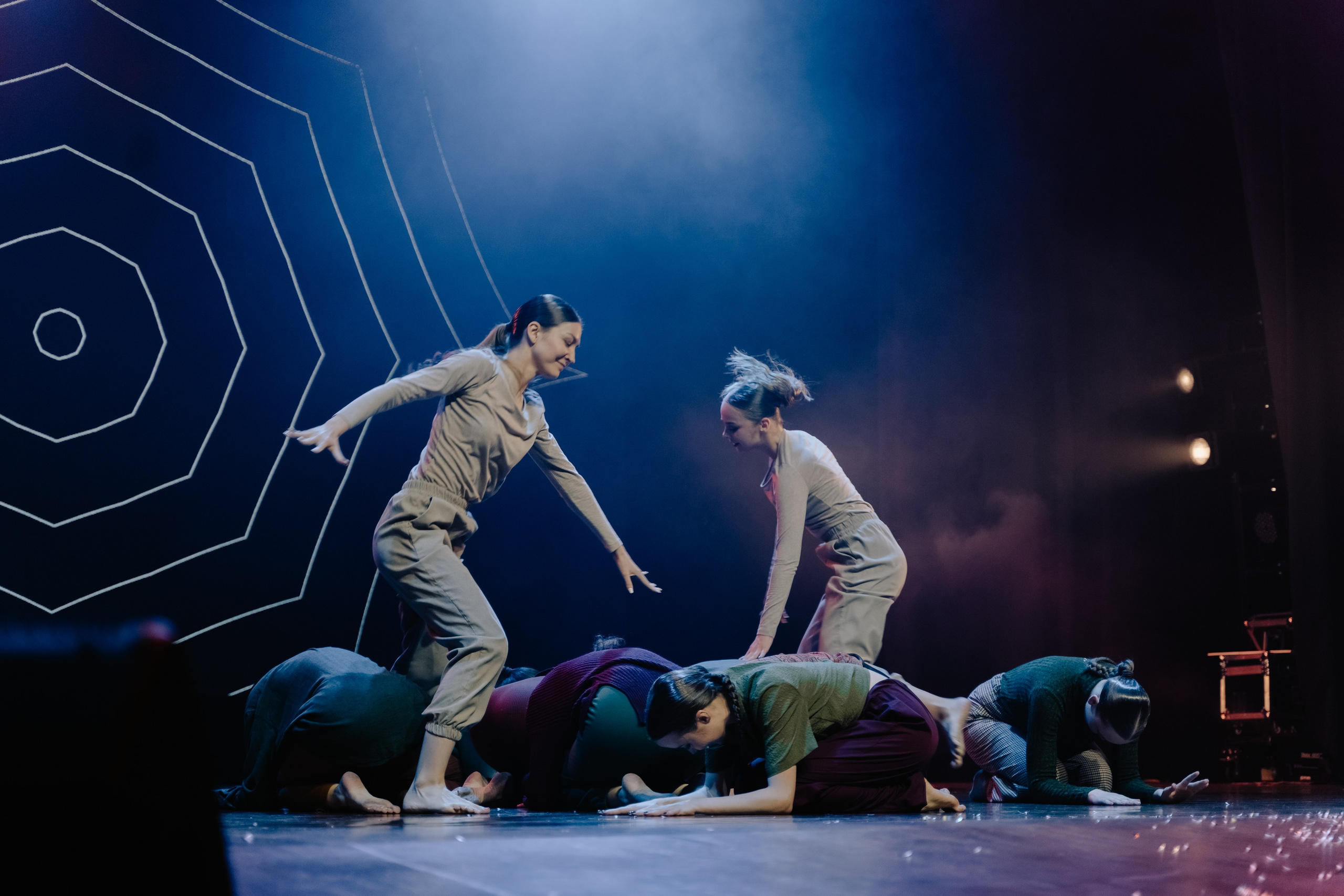 Спектакль «Песнь сирен». Главная