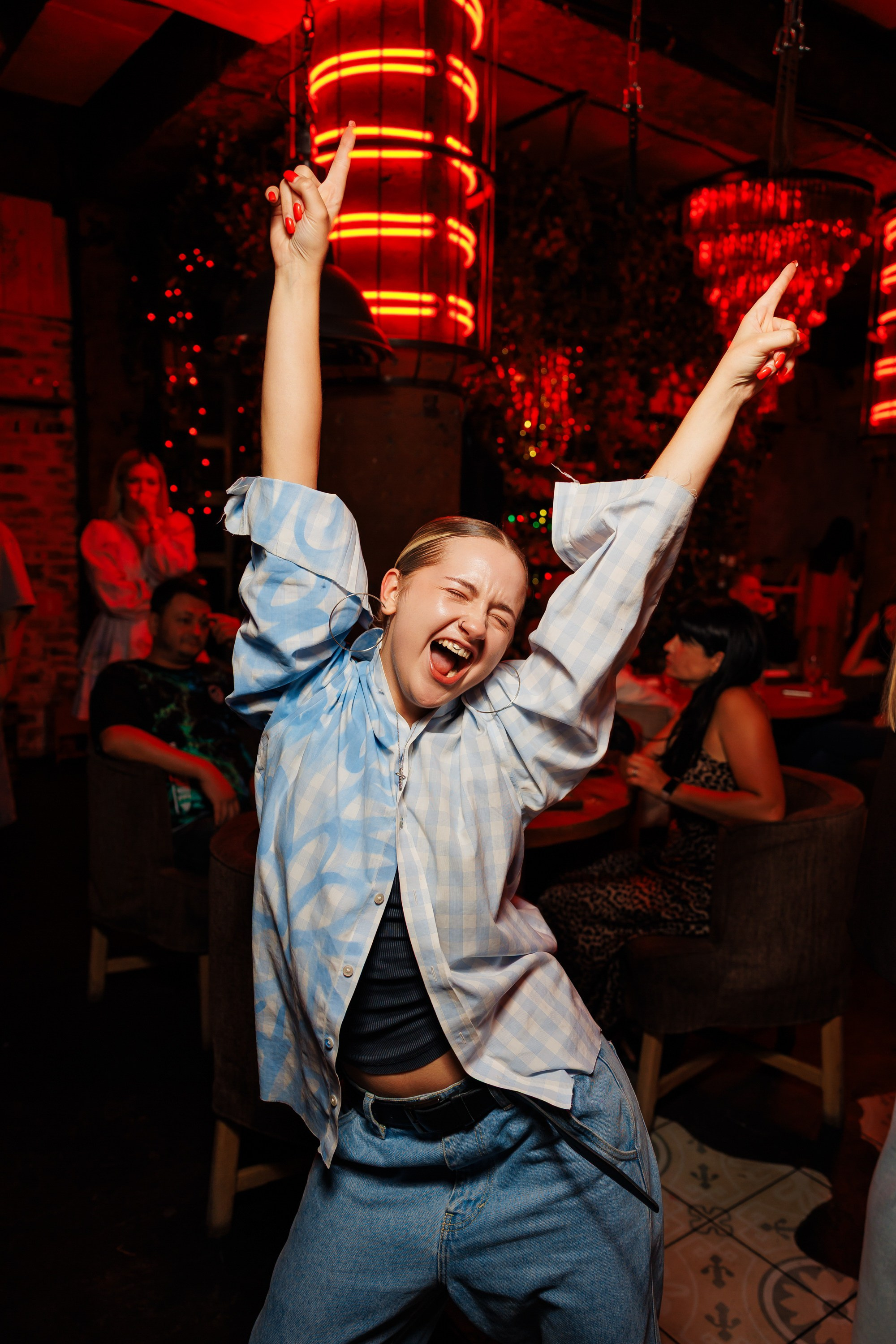 Клубный фотограф и nightlife-репортаж в Москве — Адам Черноуски. Событийный и портретный фотограф в Москве — Адам Черноуски