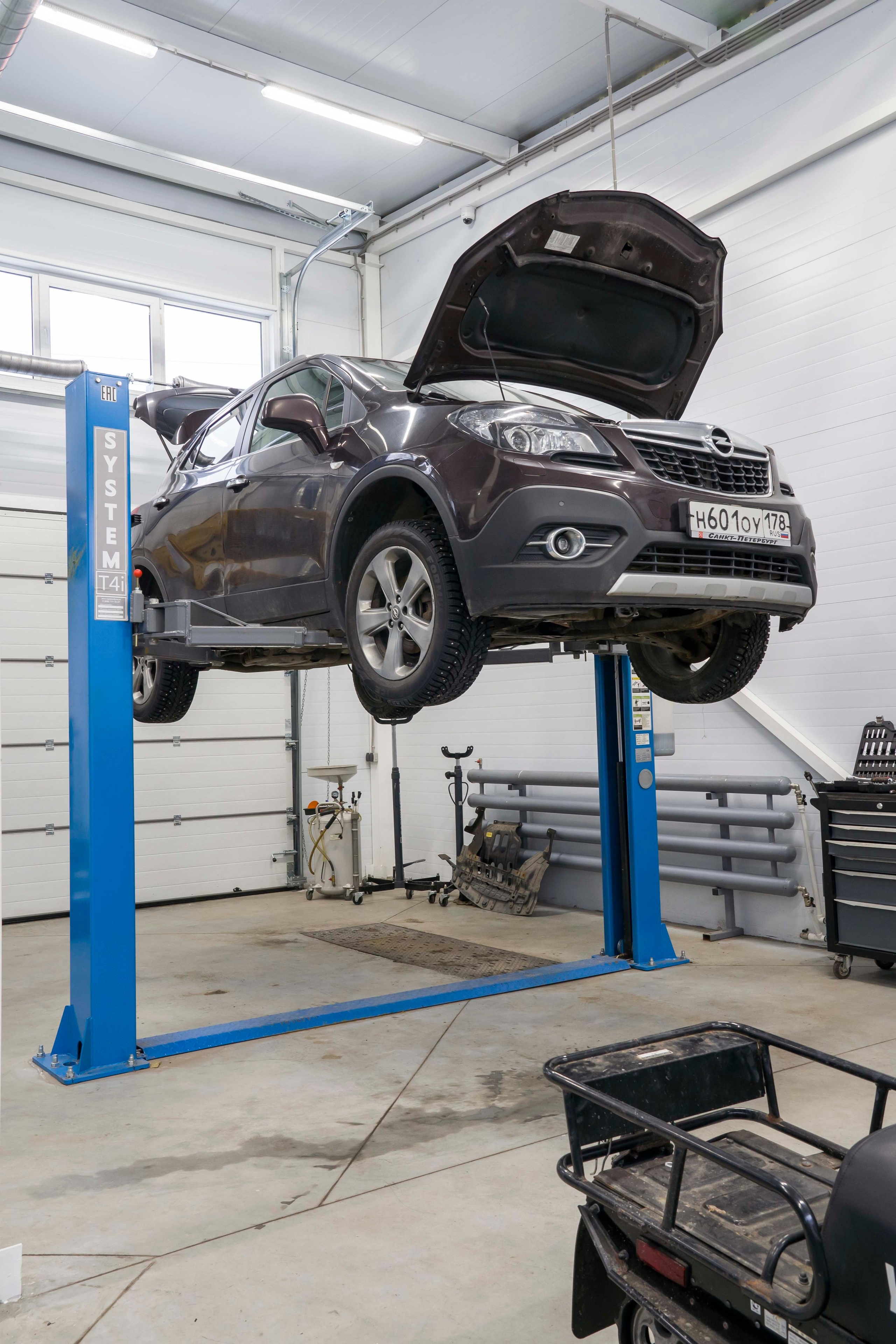 Съемка автосервиса автомойки. Фотограф в Санкт-Петербурге. Репортажная и все съёмки для бизнеса