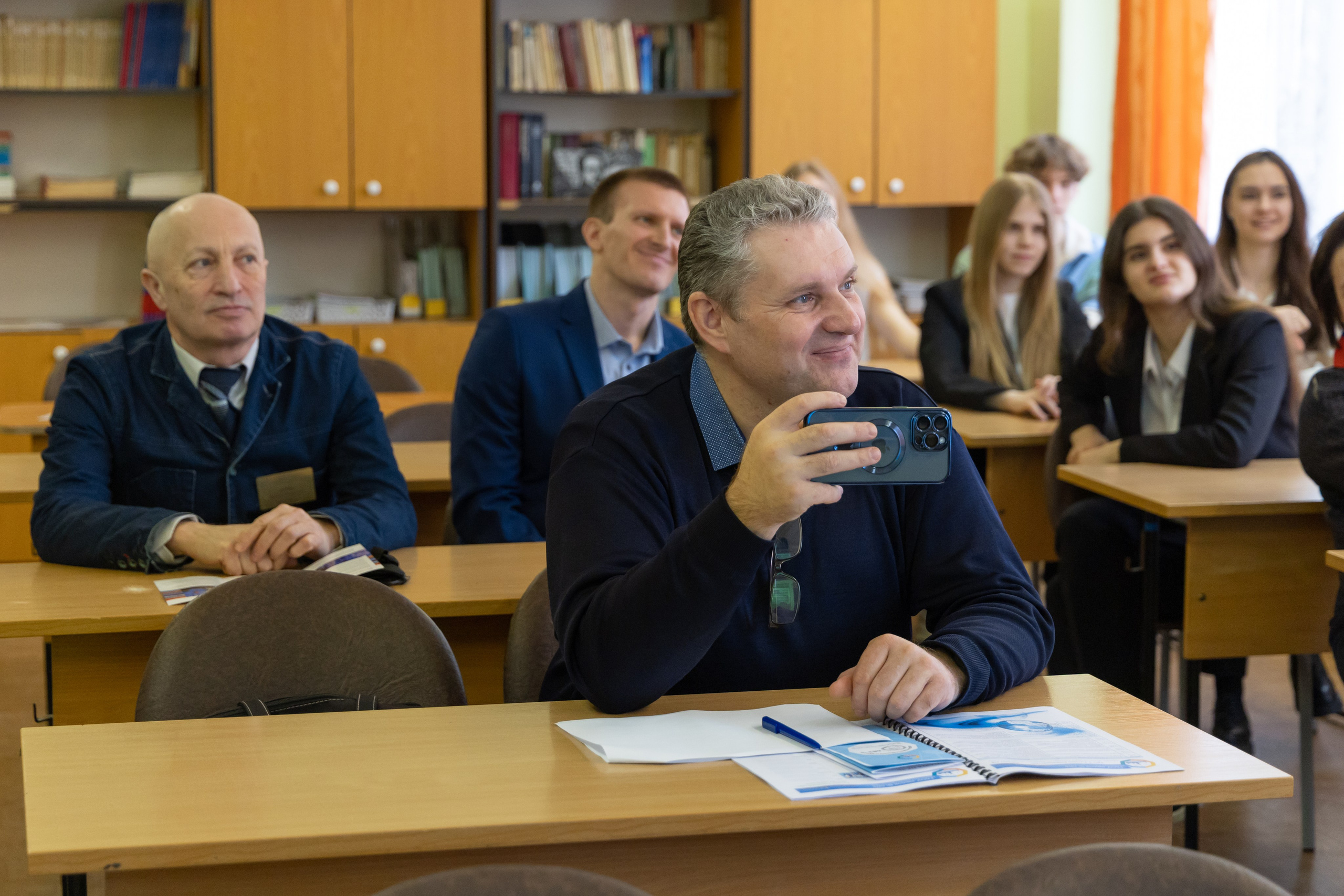 XIV ПМОФ '24. Школа 683. Евгений Матвеев — фотограф в Санкт-Петербурге