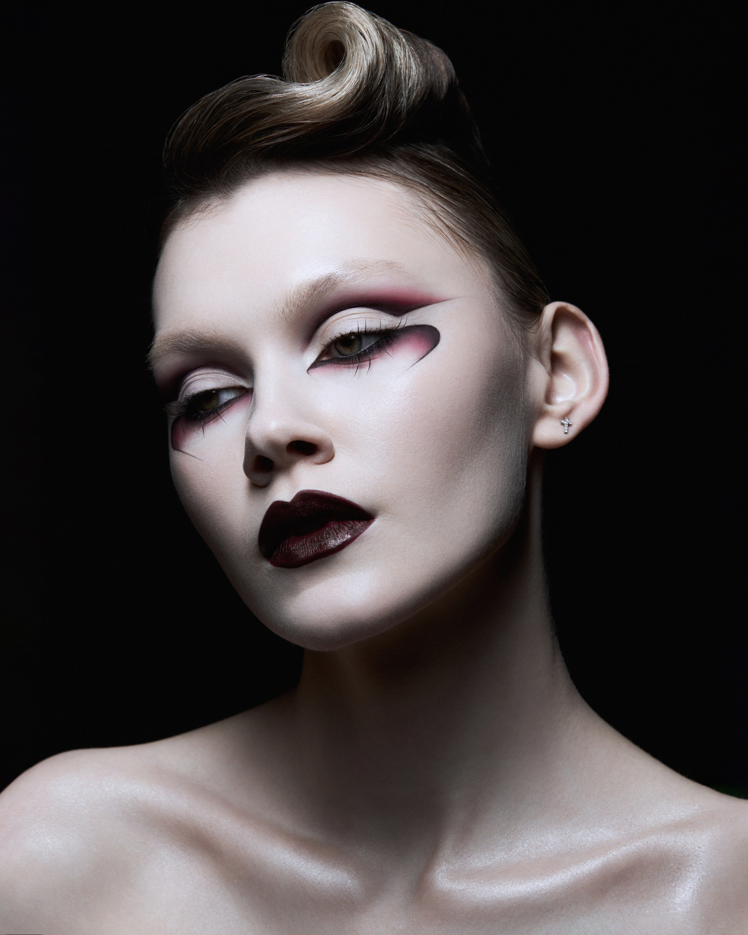 THE BLACK SWAN. Главная