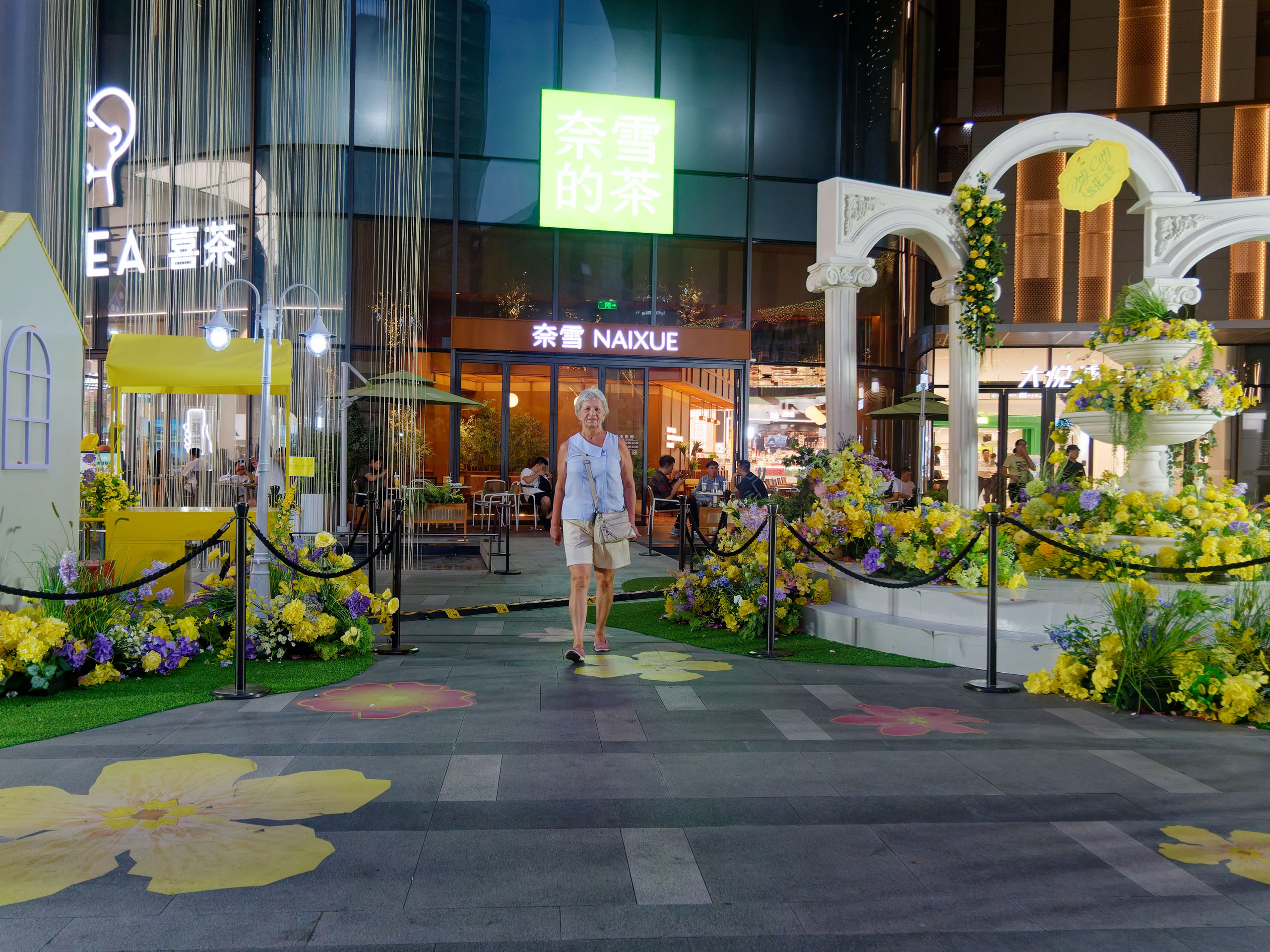 Хайнань 2026, Санья, Торговый центр «Joy City». Фотопрогулки по Миру