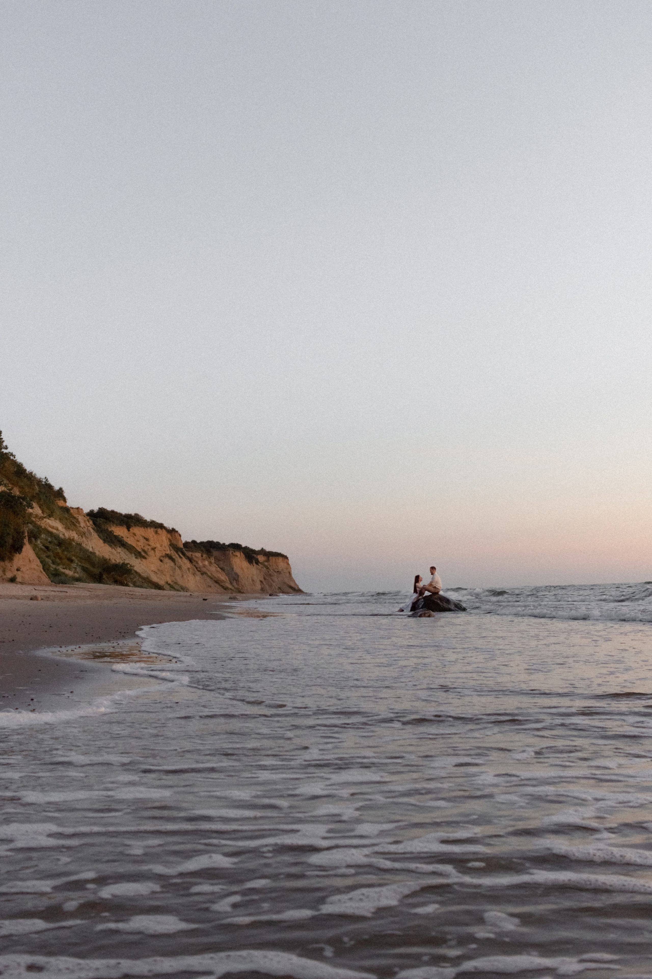Киношная парная фотосессия на море в Калининграде / Донское. Портретный фотограф в Калининграде Рита Холодова