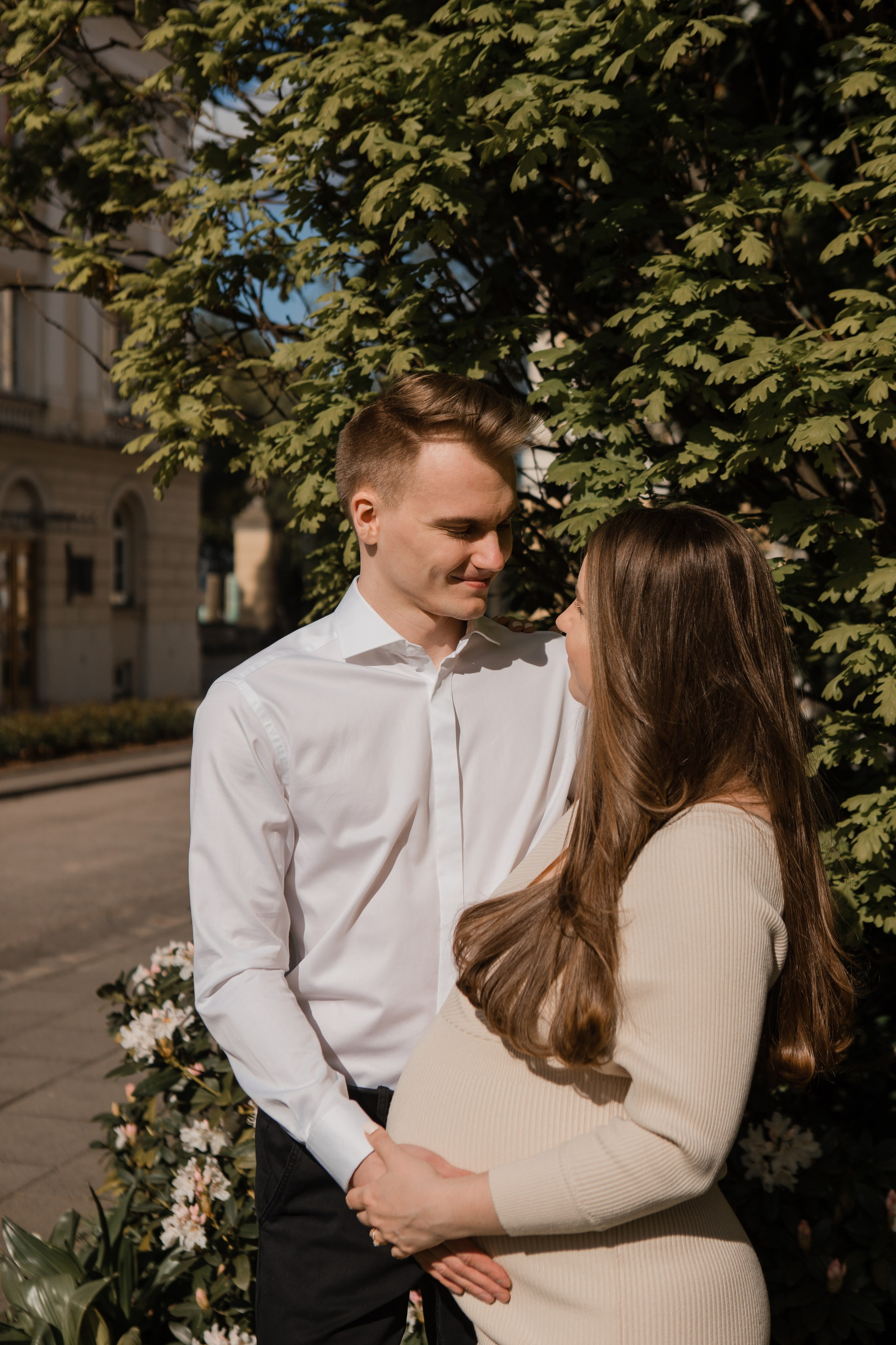 Семейная фотосессия Андрея и Марии. Видеосъемка и фотосъемка свадеб. Фотограф и оператор на свадьбу. Видеосъемка подкастов, собственная видео-фотостудии. Предметная фотосъемка