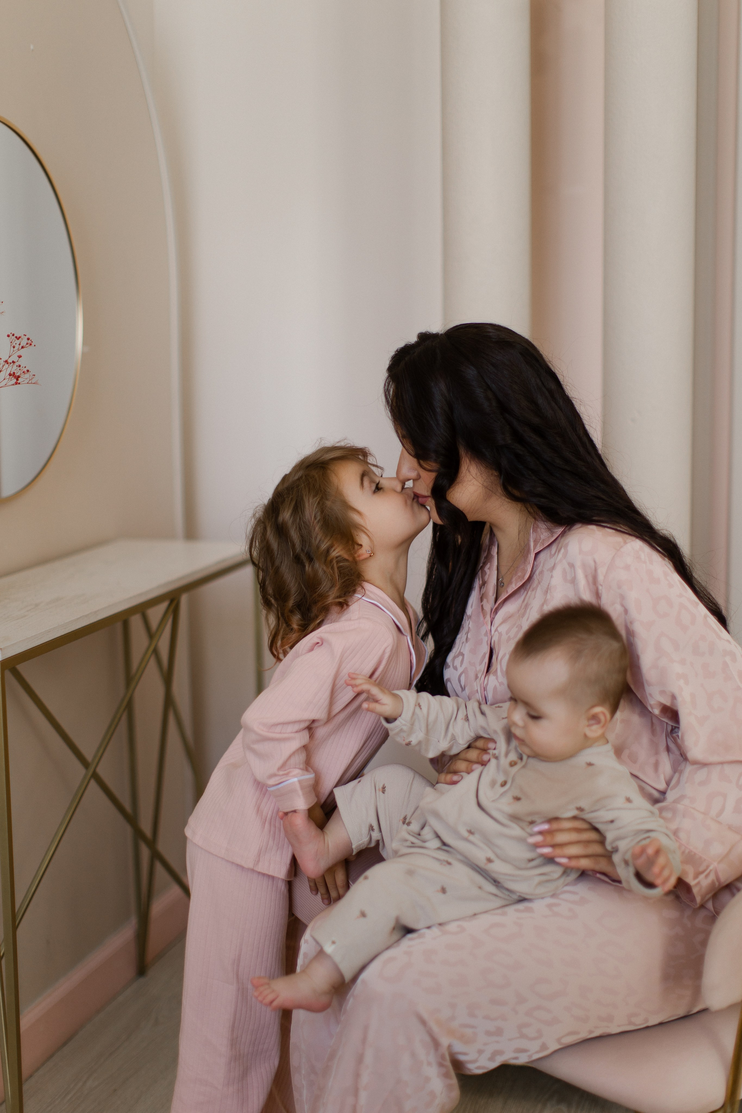 Света с дочками. Семейный и детский фотограф в Москве Кузьмина Мария