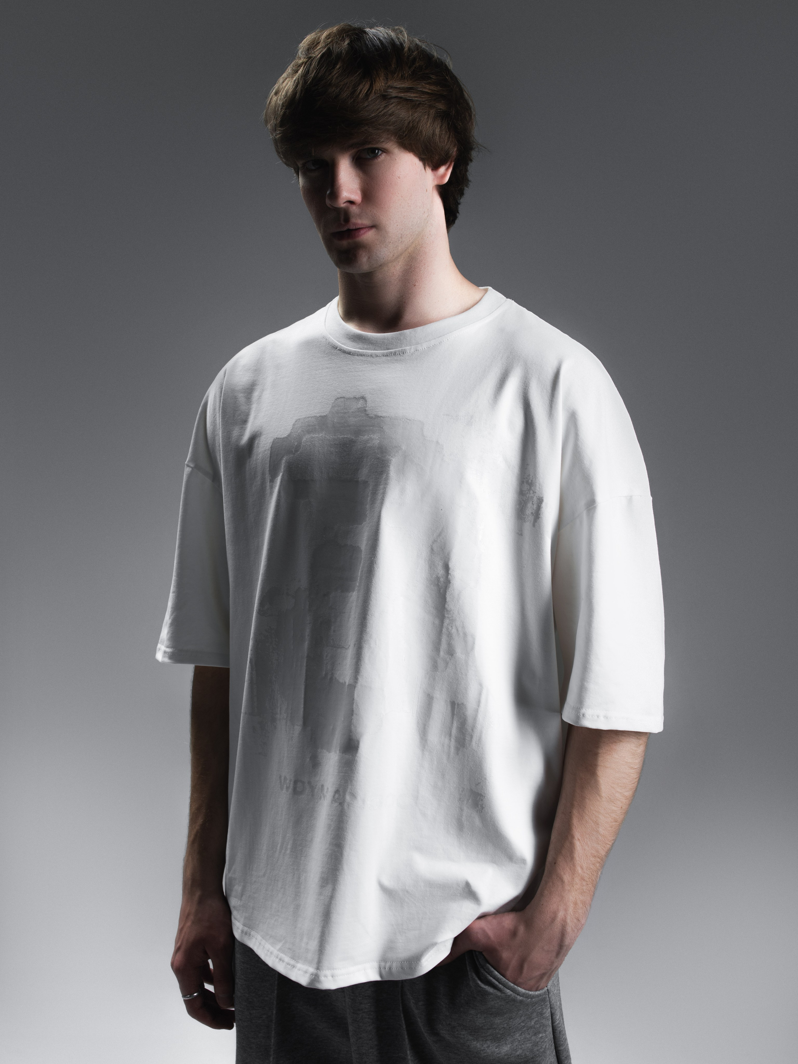 КАТАЛОГ | серый фон. RUNA production — стильные съемки для брендов