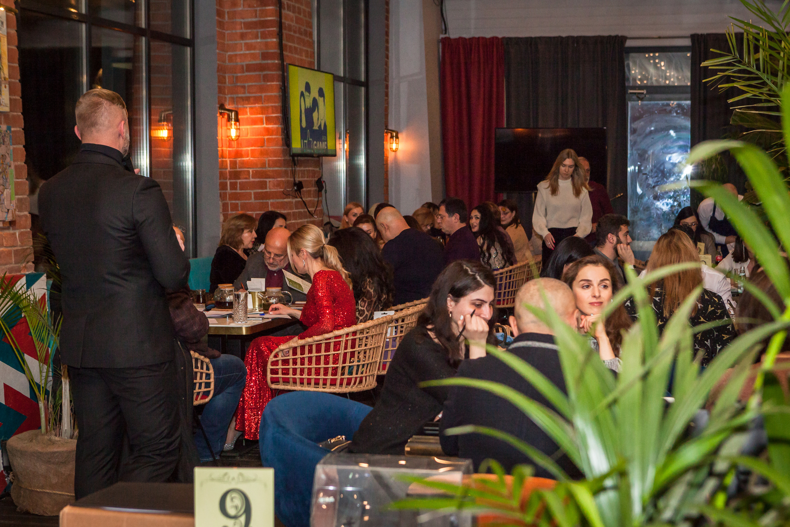 Intelligent game. Alexander Grigoryan photography