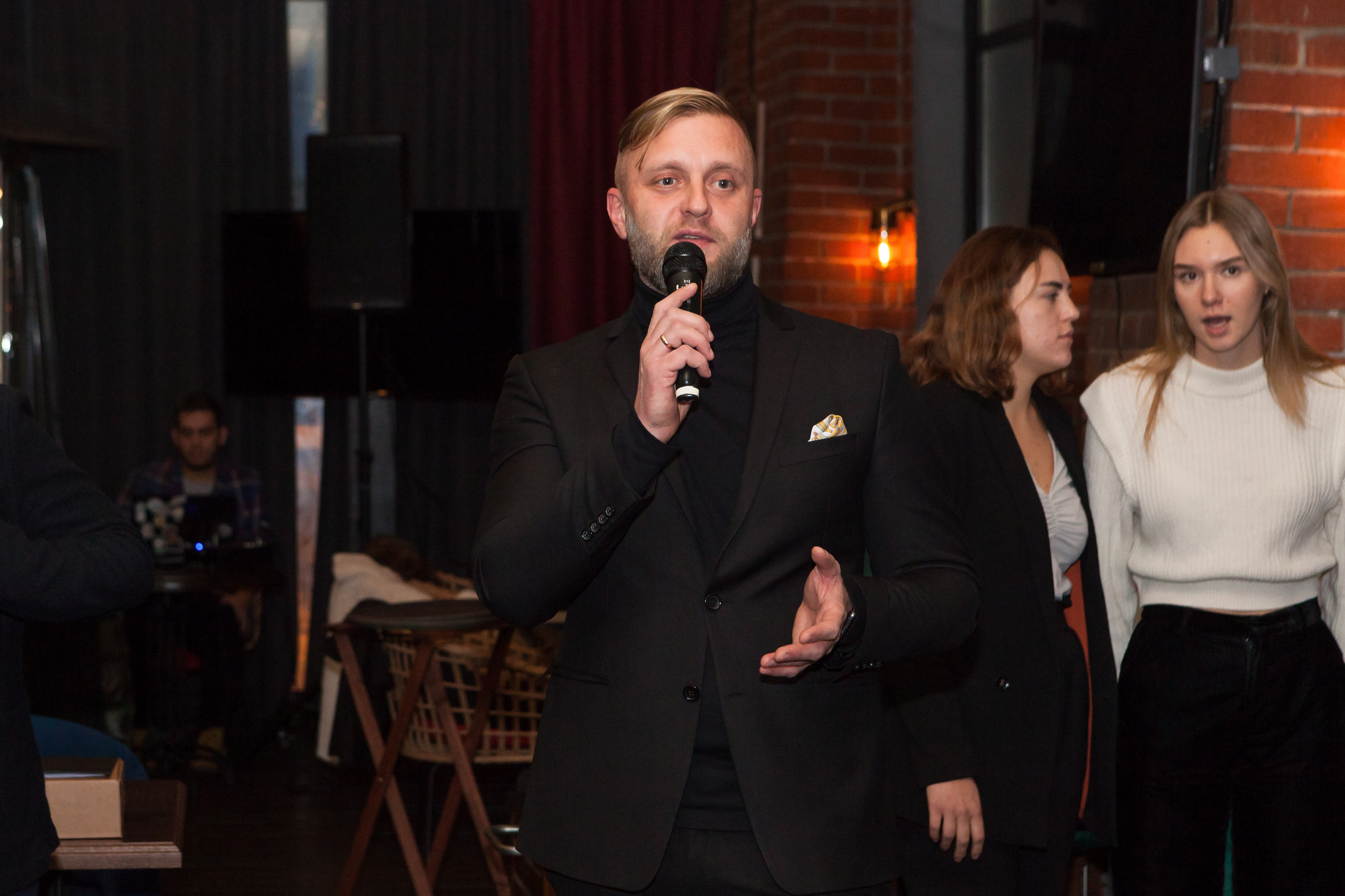 Intelligent game. Alexander Grigoryan photography