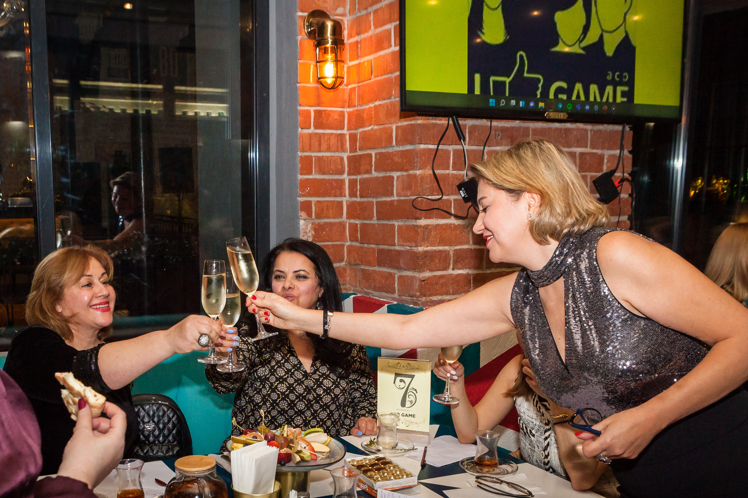 Intelligent game. Alexander Grigoryan photography