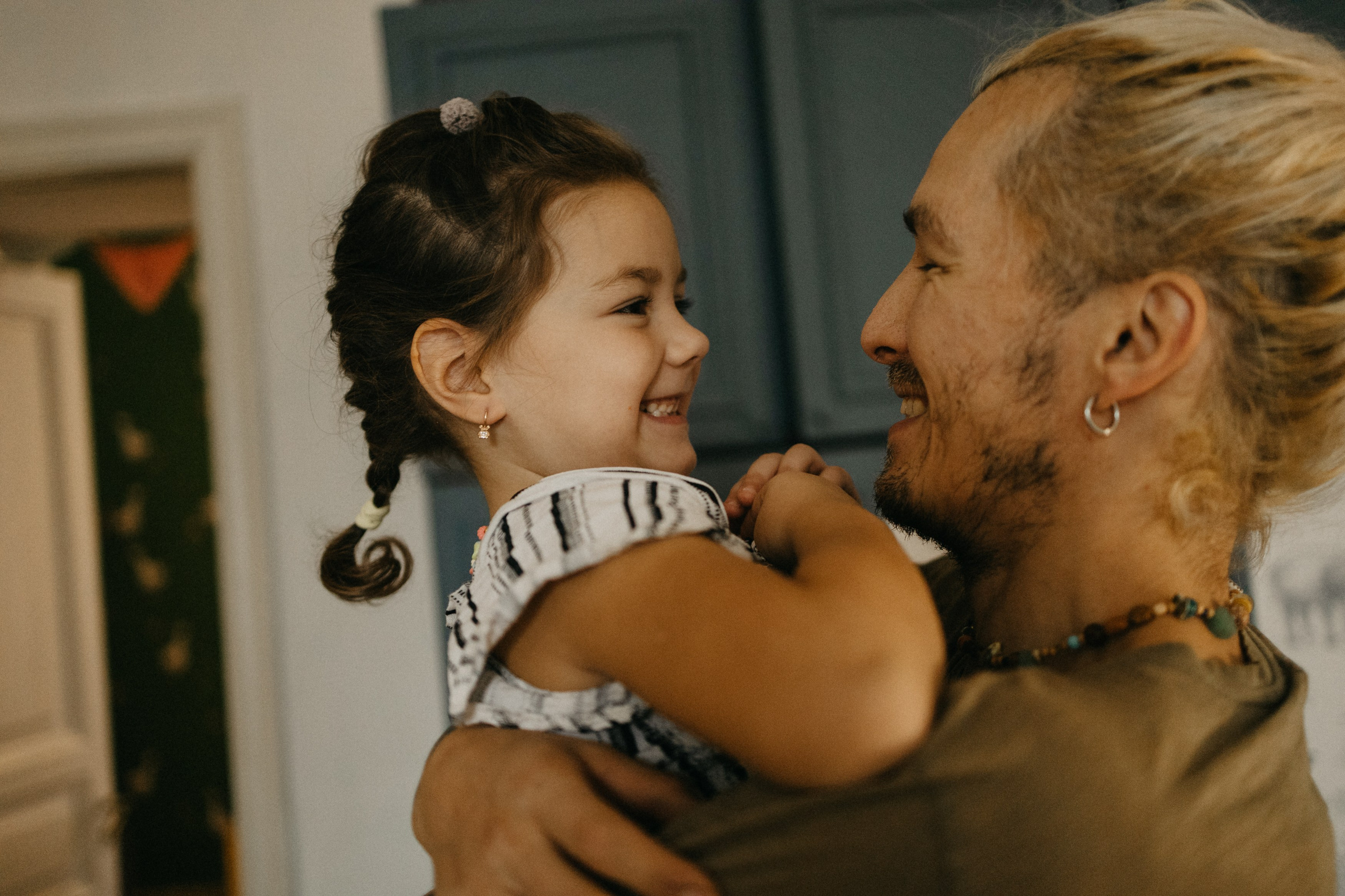 Ира, Руслан, Ива, Макар. Главная