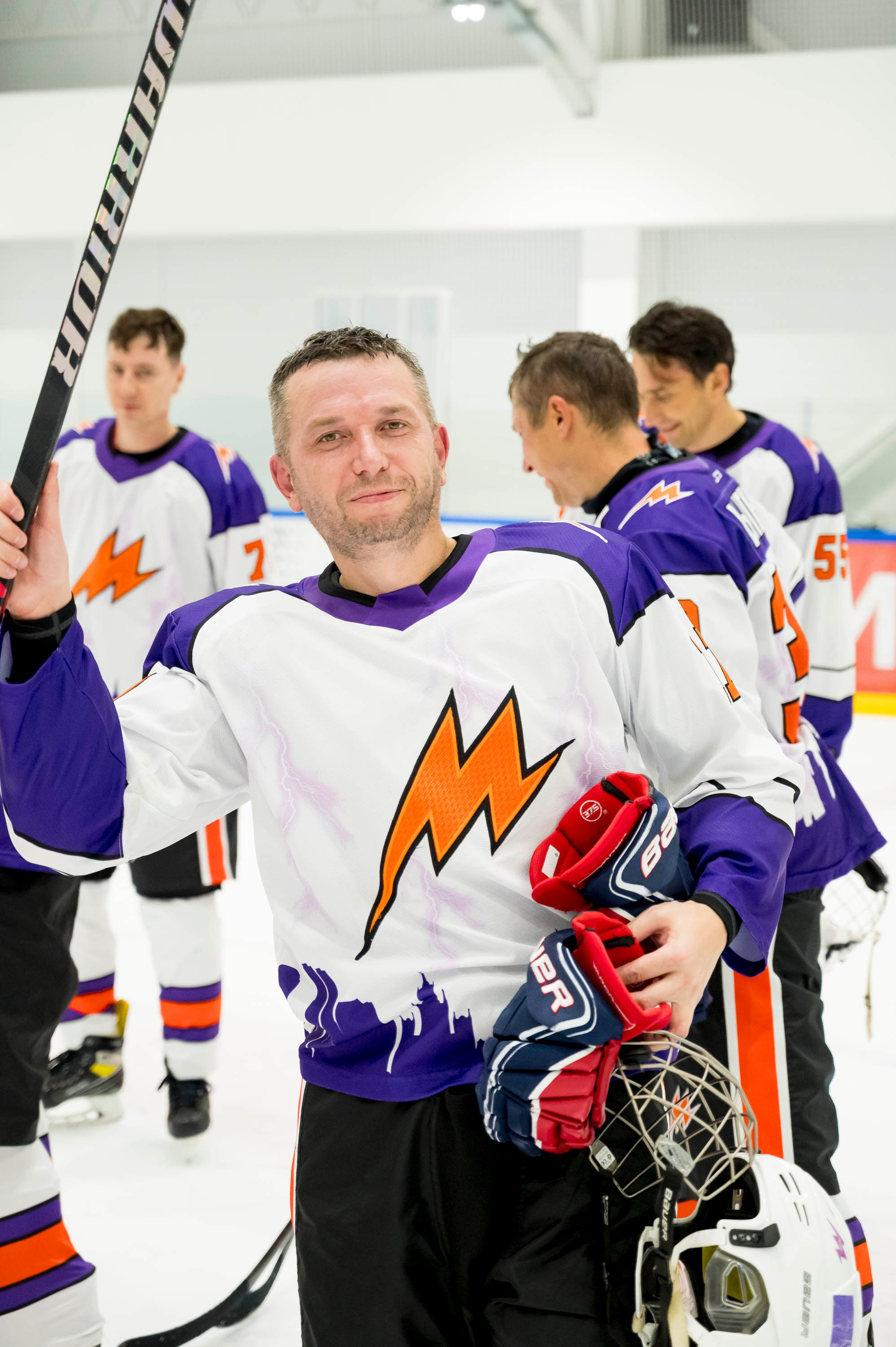 Хоккейный матч корпоративной команды Зарубежнефть. Репортажный фотограф и видеограф Слава Думчев. Тимбилдинги, отчетники, корпоративы