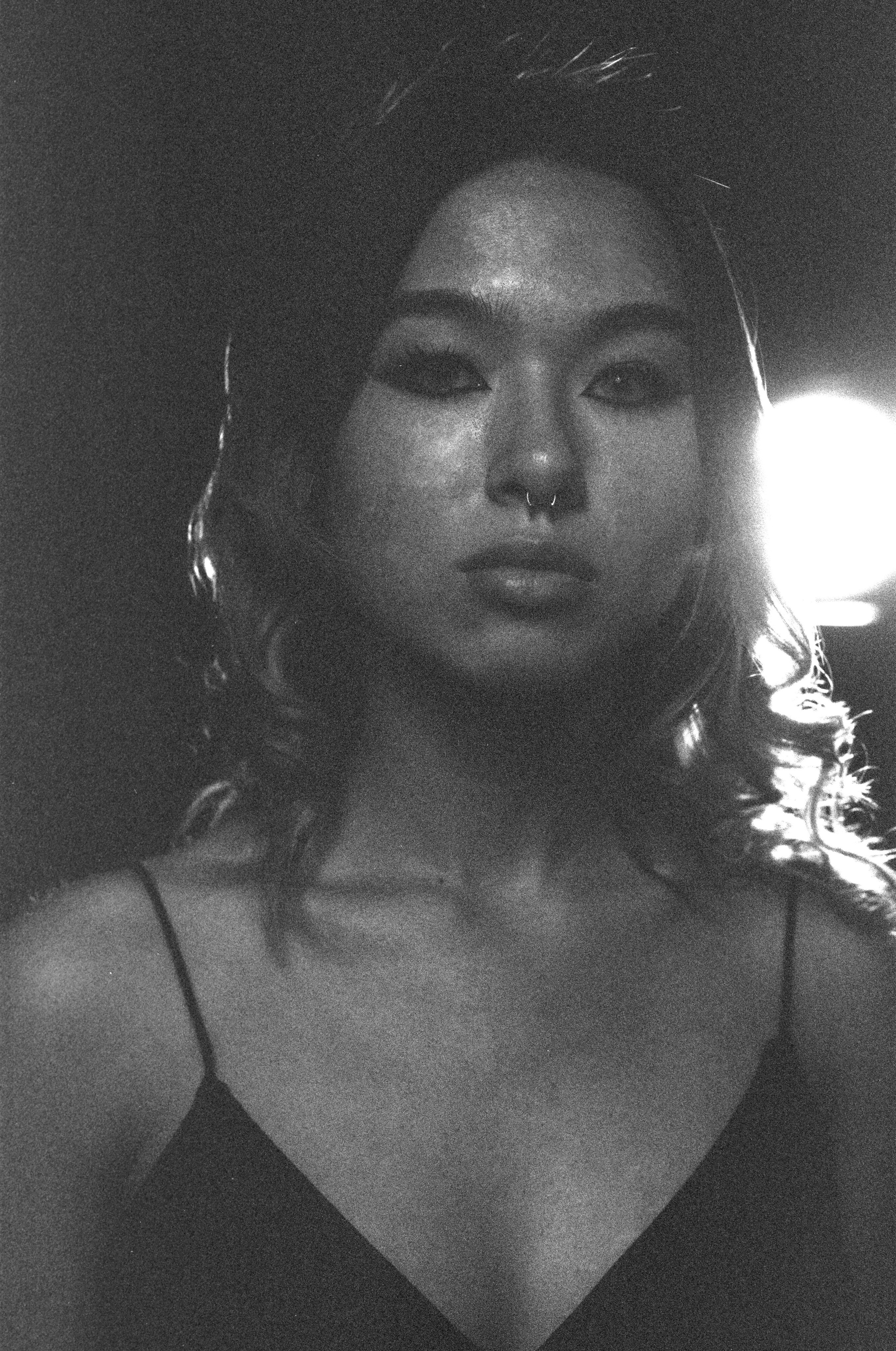 Катя (пленка fomapan) / Katya (film wb fomapan). Фотограф Айдын Седип в Кызыле