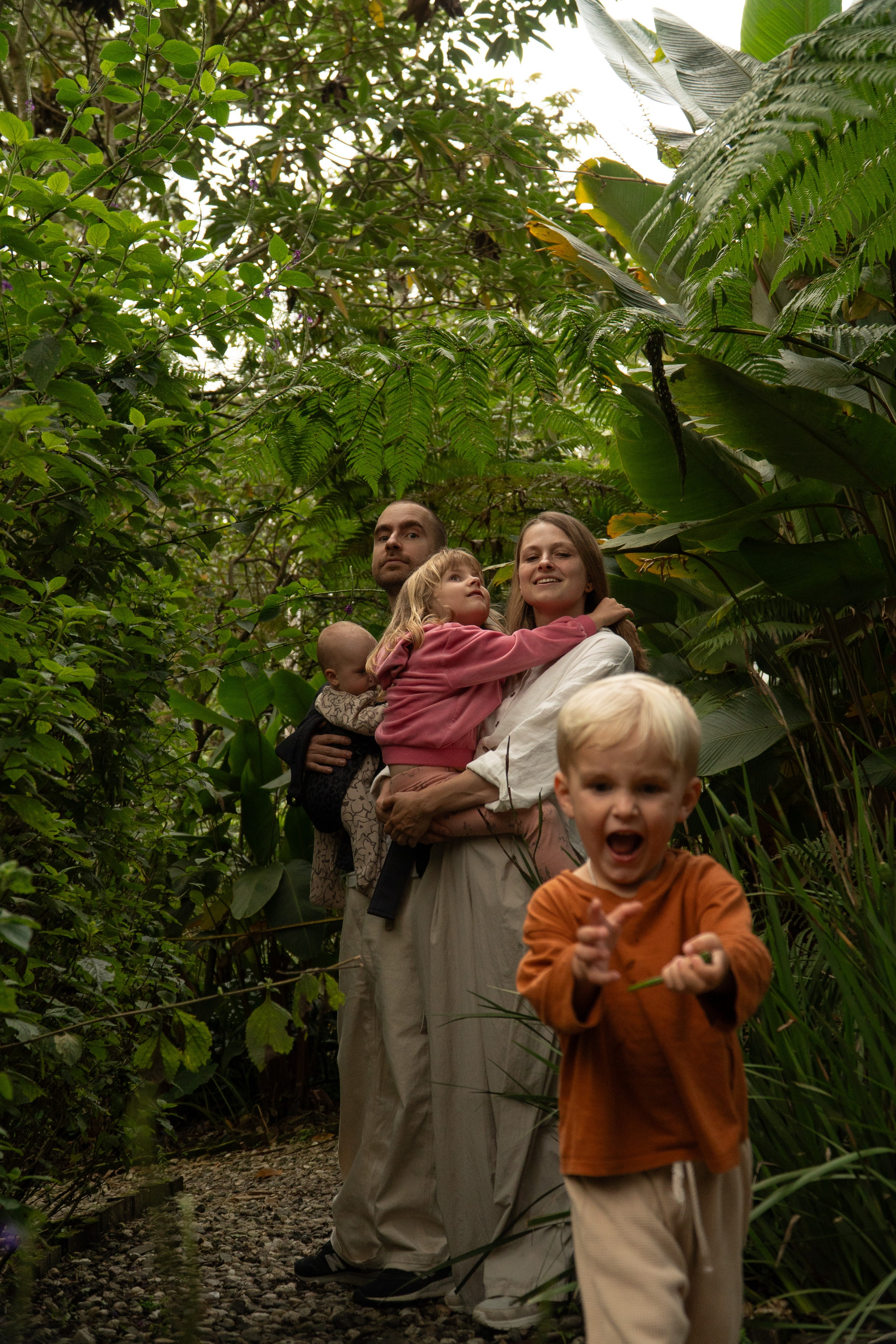 Olga and Family. Wedding Photographer in Barcelona and Medellin