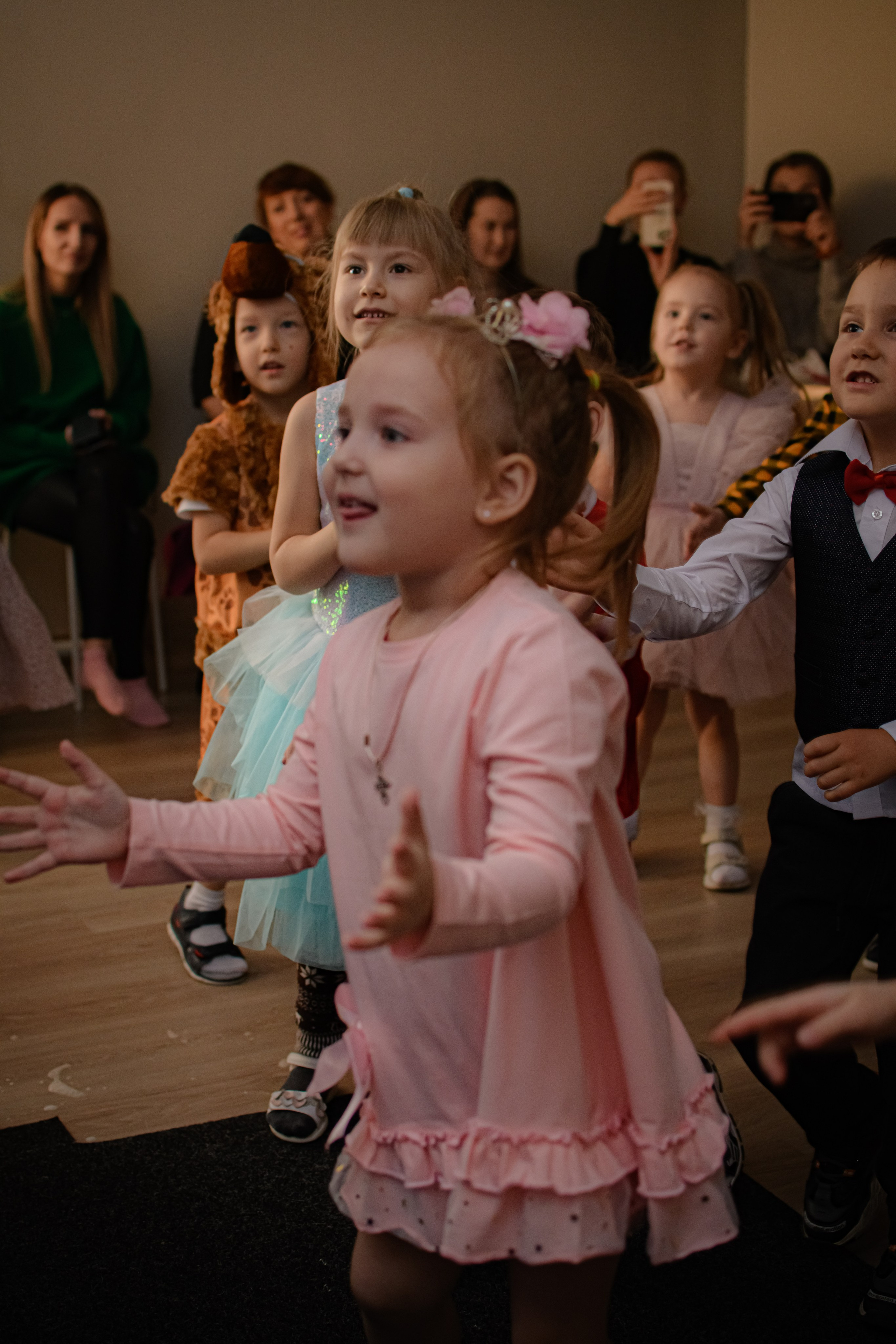 HAPPY NEW YEAR. Photokarish