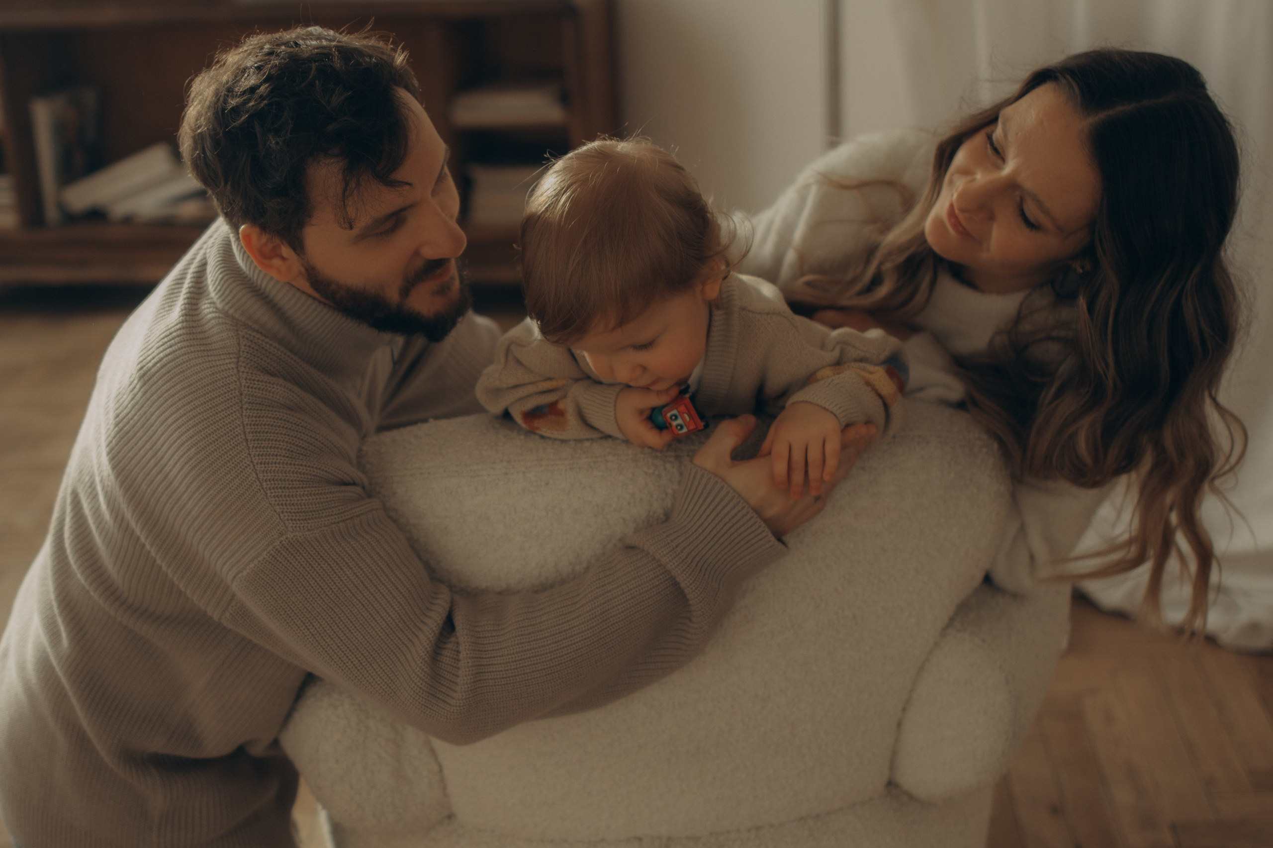 Оля, Дима и Ярик. Фотокарточки о вас и о большой любви!