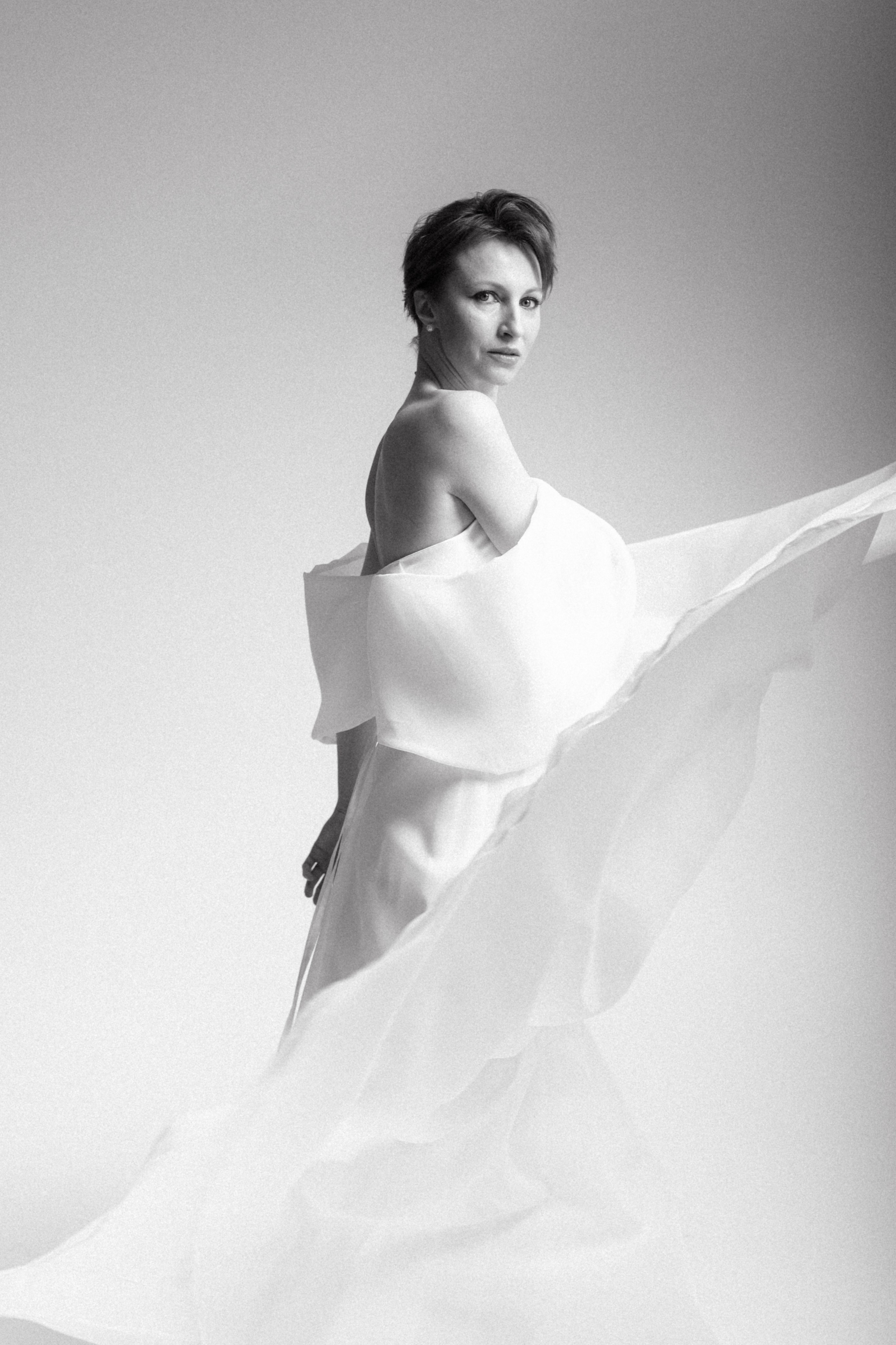 Наиви. Свадебный салон-ателье Бонжур в Минске Bonjour