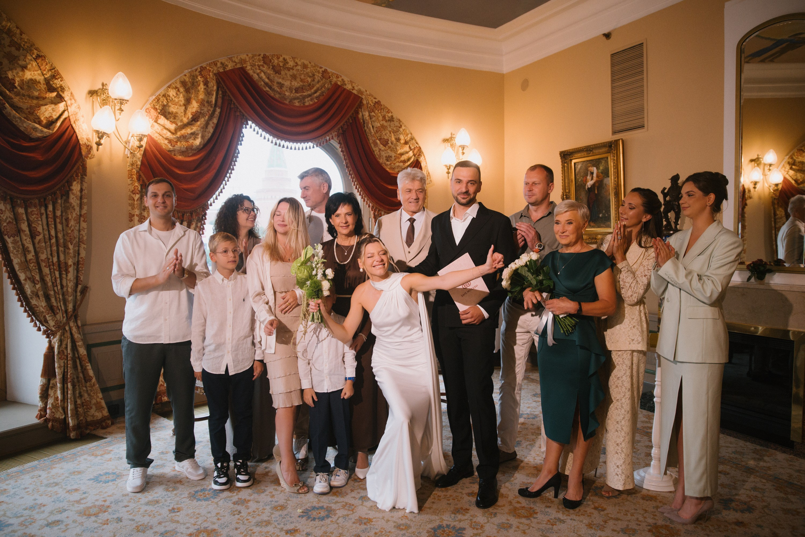 Александр & Ирина (отель/роспись). Свадебный, семейный, женский фотограф в Москве, Мытищах, Королёве Ксения Узилле