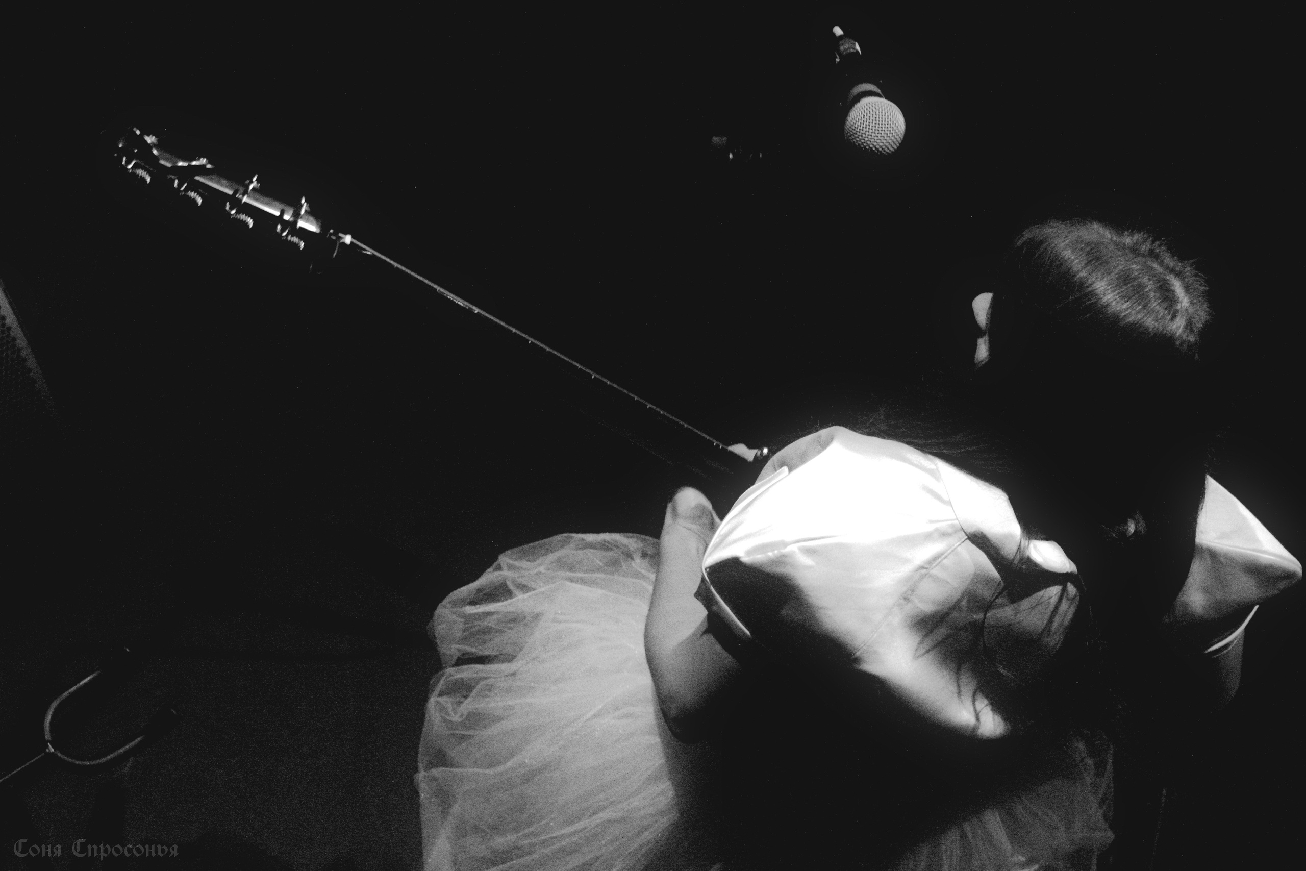 Синестетик 26.08.23. Концертный и портретный фотограф в Москве Соня Спросонья