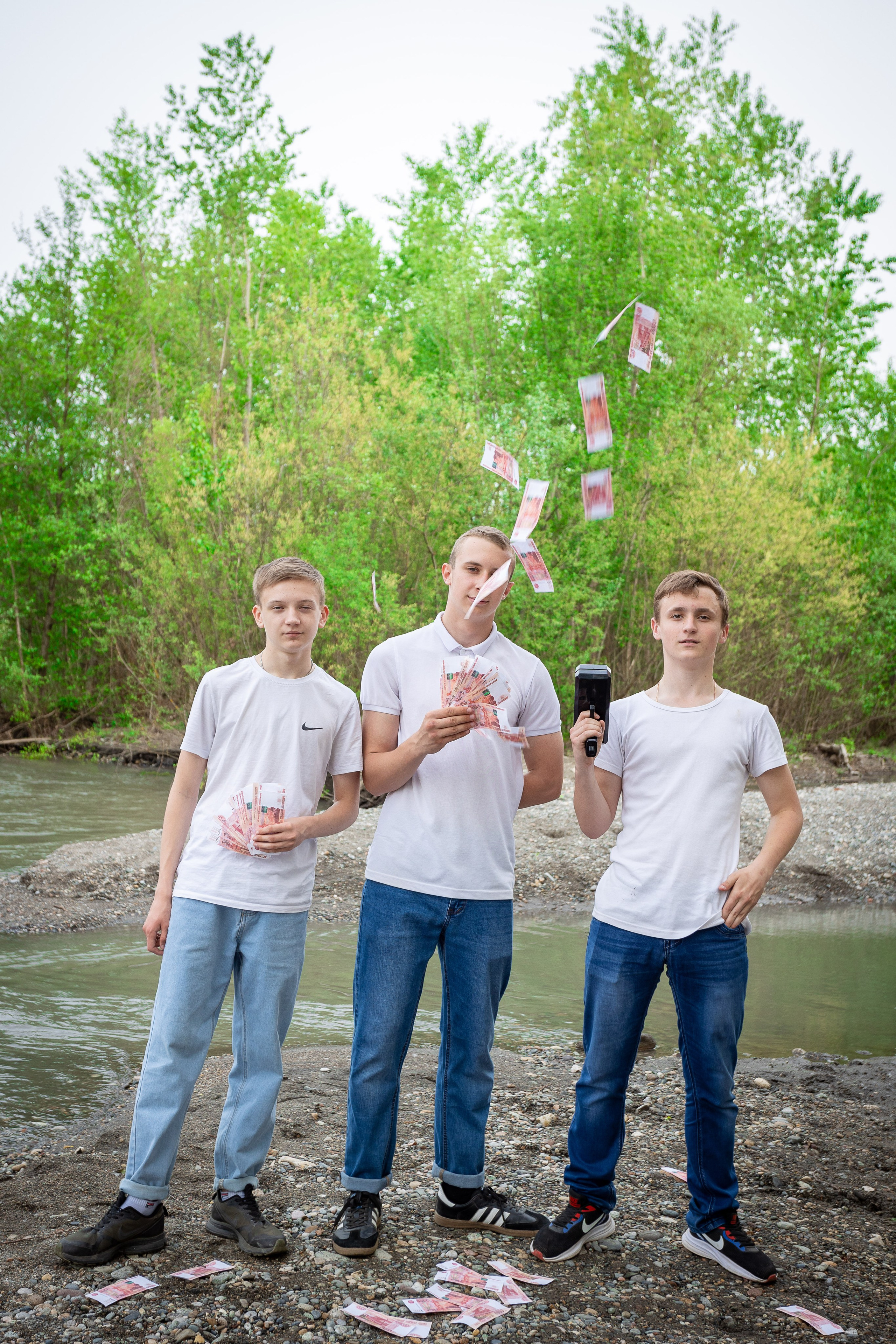 Уличная фотосессия на выпускной альбом. Выпускные альбомы Майкоп, Краснодар Елена Золотарева