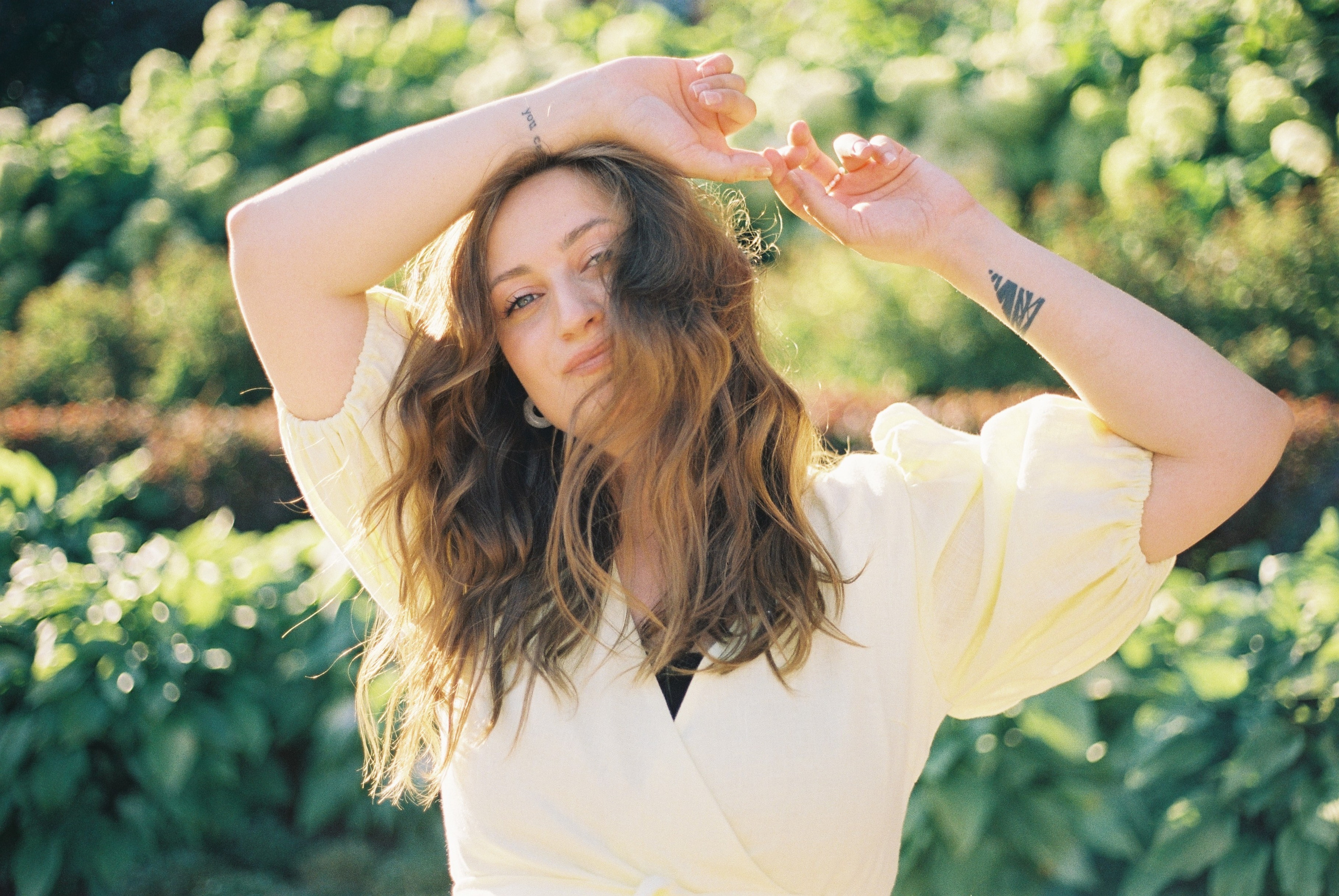 Яна в ожидании, пленка. Фотограф во Владимире, Москве и Суздале — Полина Романычева