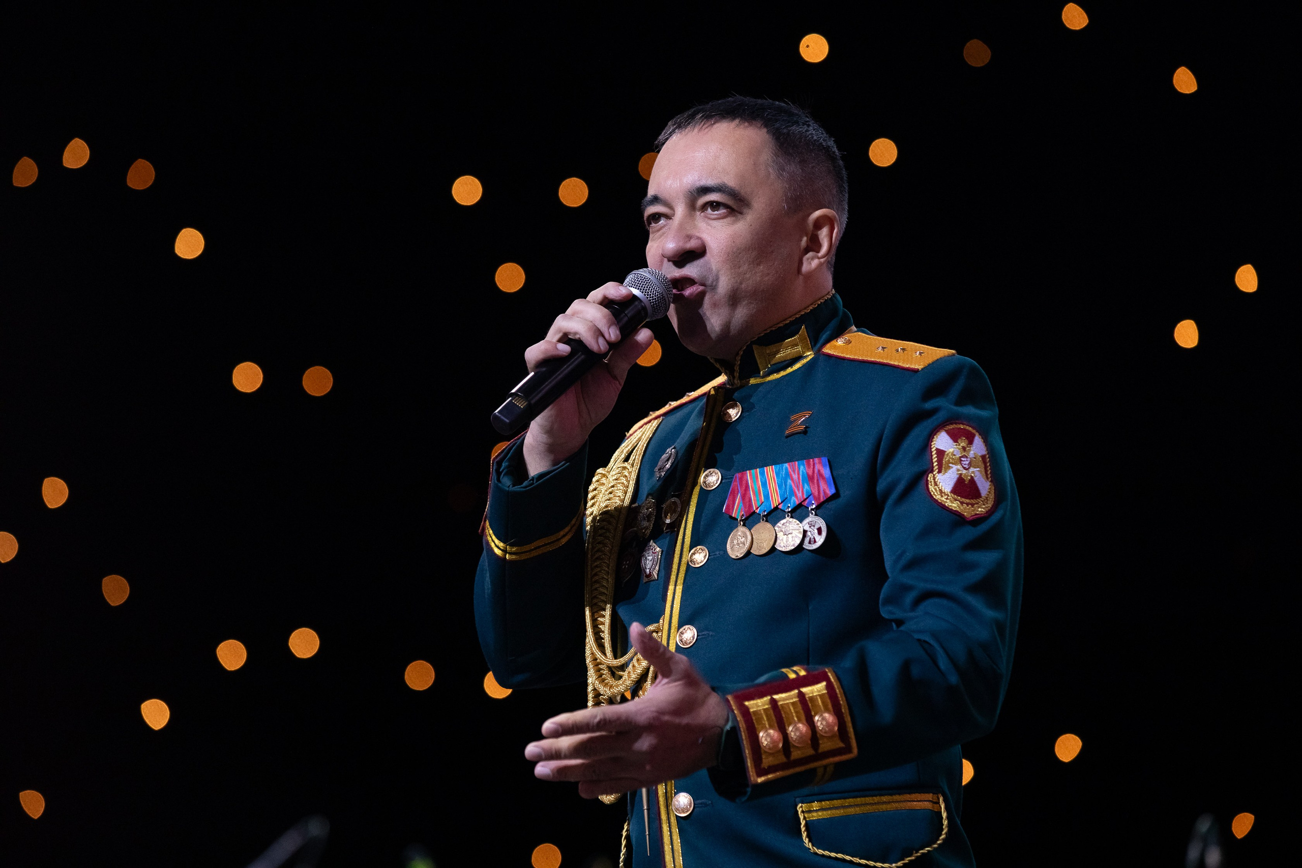 Кадетский бал. VICTOR SAPOZHNIKOV