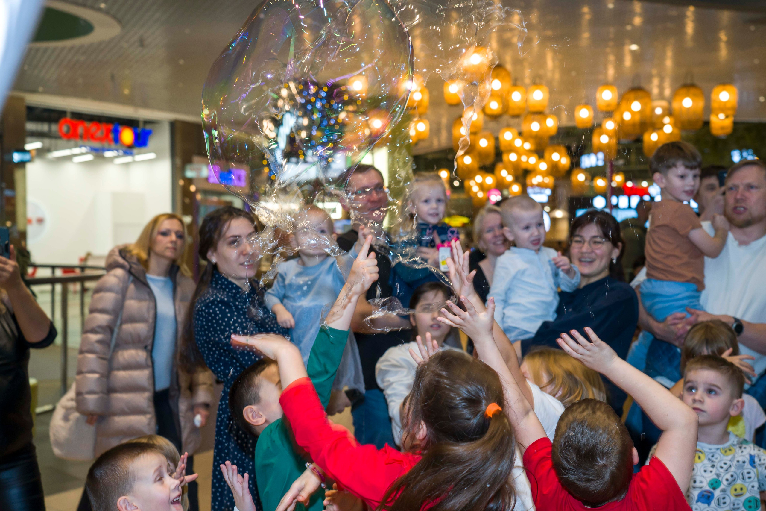 Детский праздник. Фотограф в Санкт-Петербурге. Репортажная и все съёмки для бизнеса