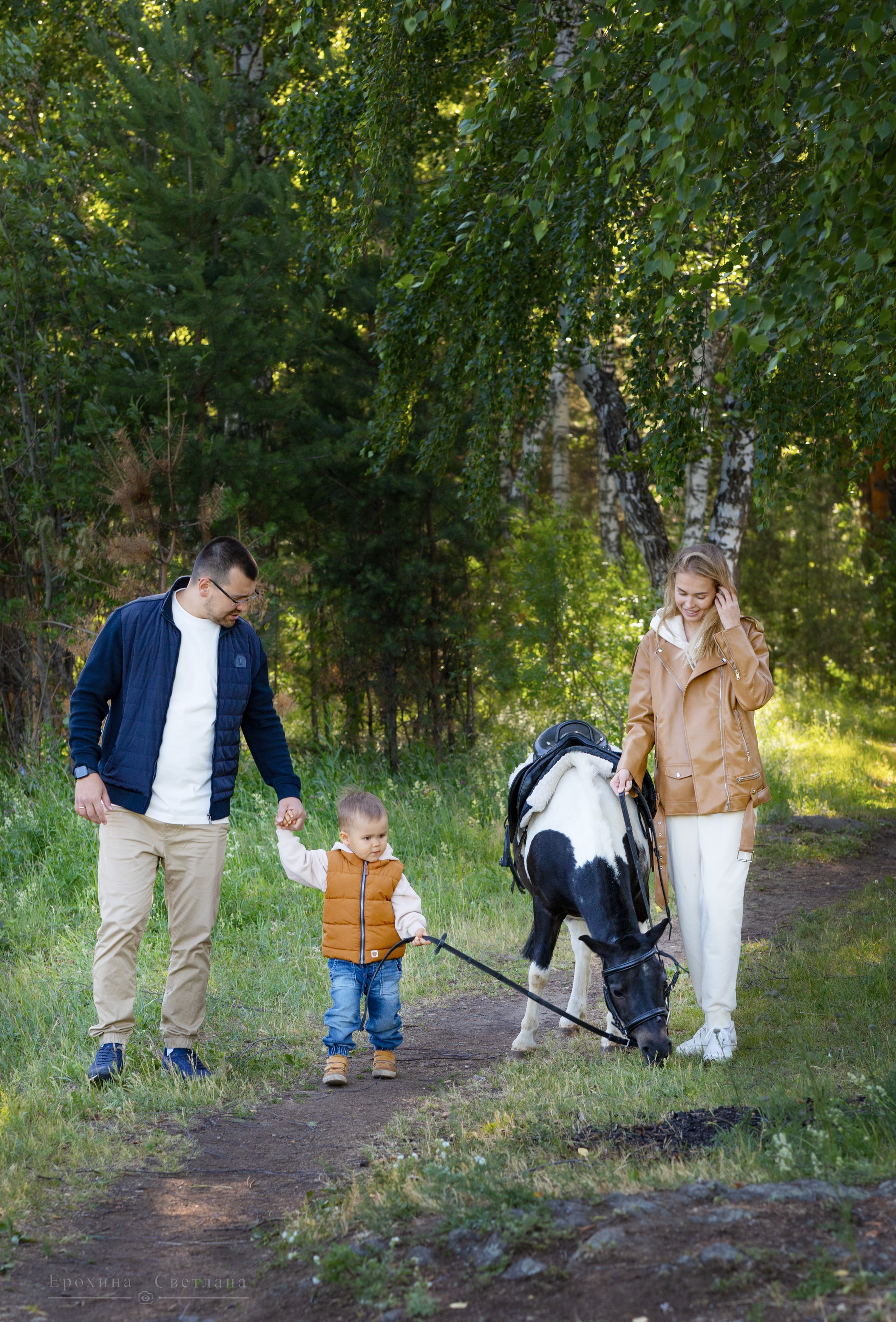 Фотопрогулка с лошадью в Екатеринбурге. Фотограф Ерохина Светлана — фотосессии в Екатеринбурге