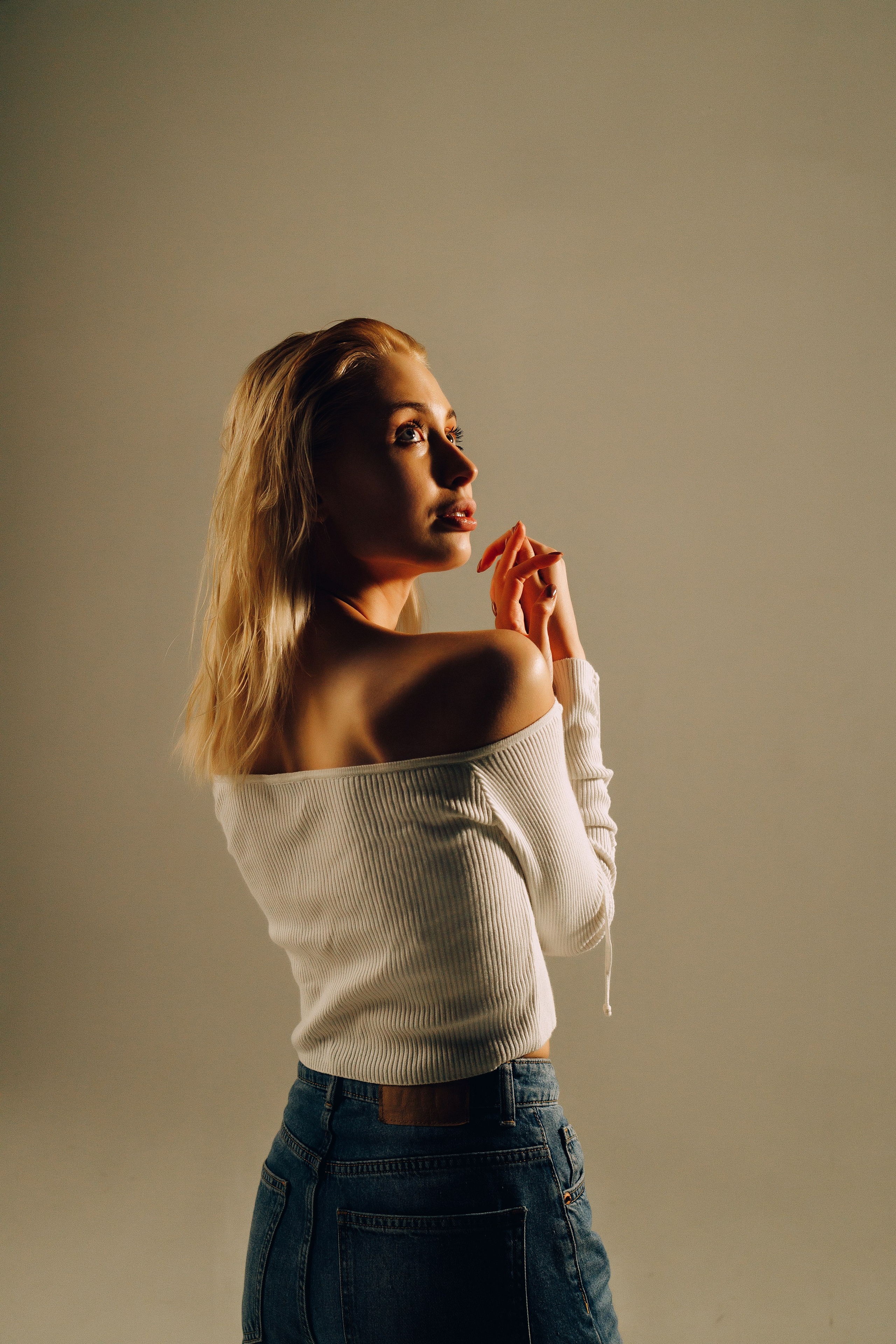 Студийная фотосъемка Дарьи. Выпускные альбомы в Серпухове