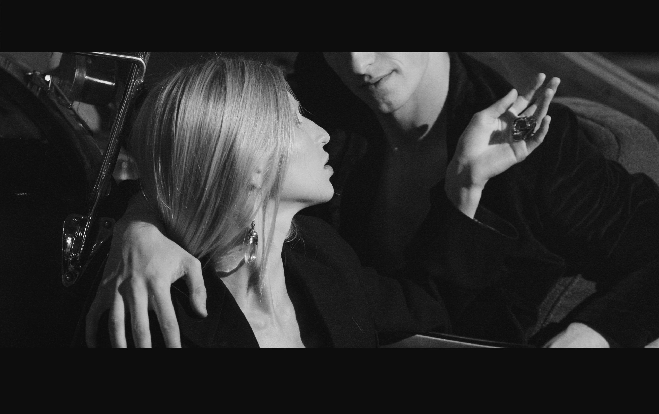 Черно-белое кино