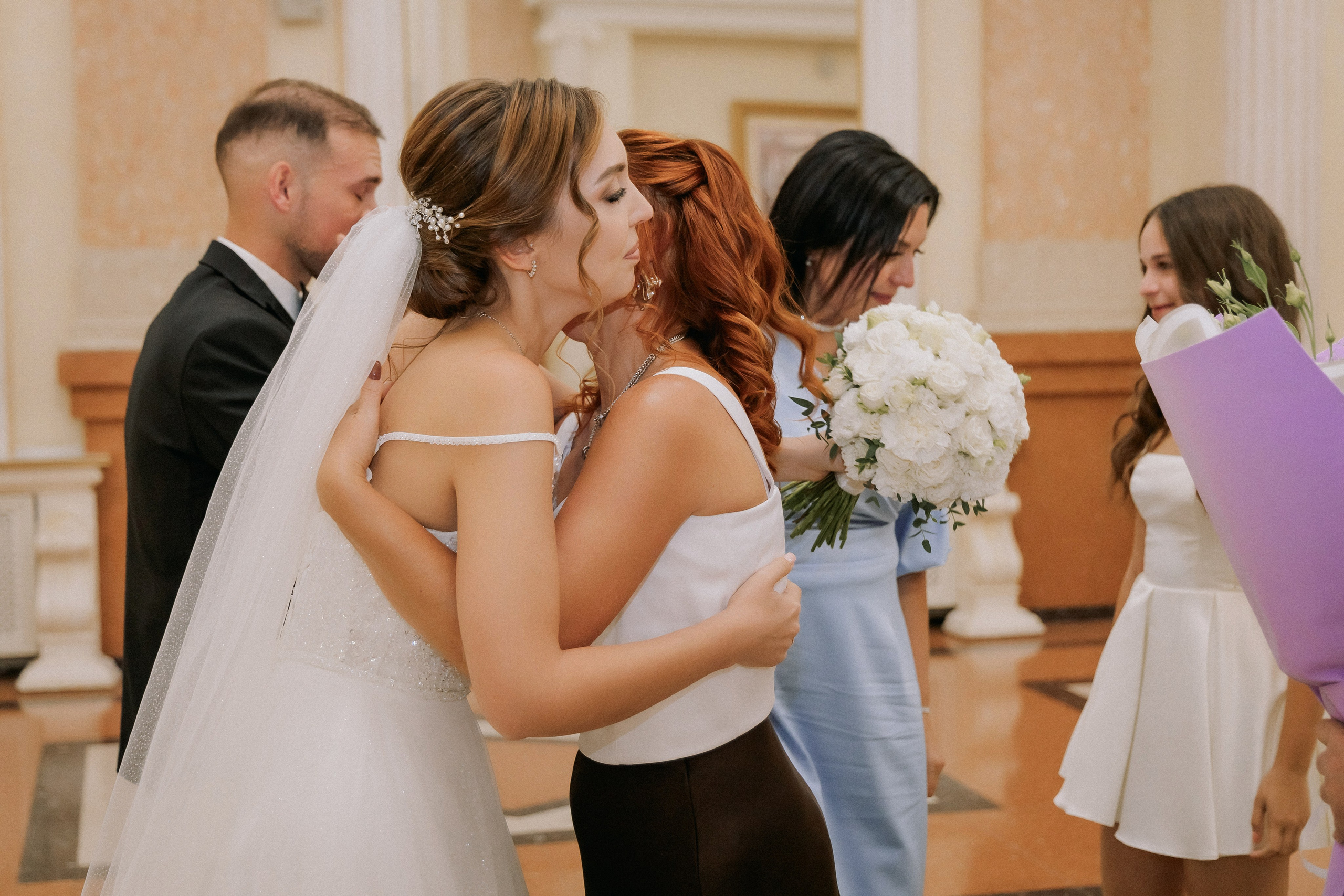 Свадебная прогулка Екатерины и Евгения. Свадебная фотография. Арина Рубах