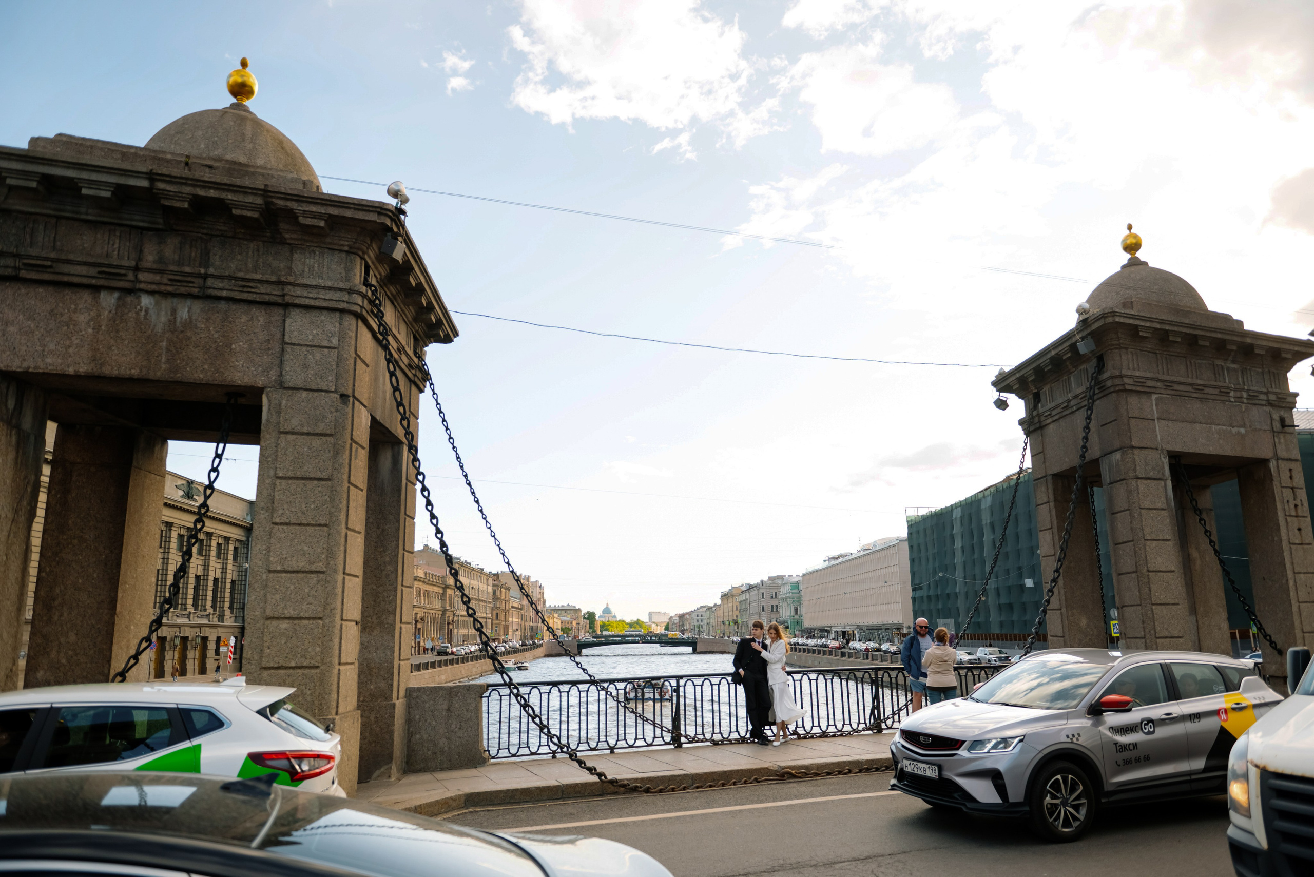 Прогулка у моста. Свадебный и сеейный фотограф в Санкт-Петербурге Елена Худякова