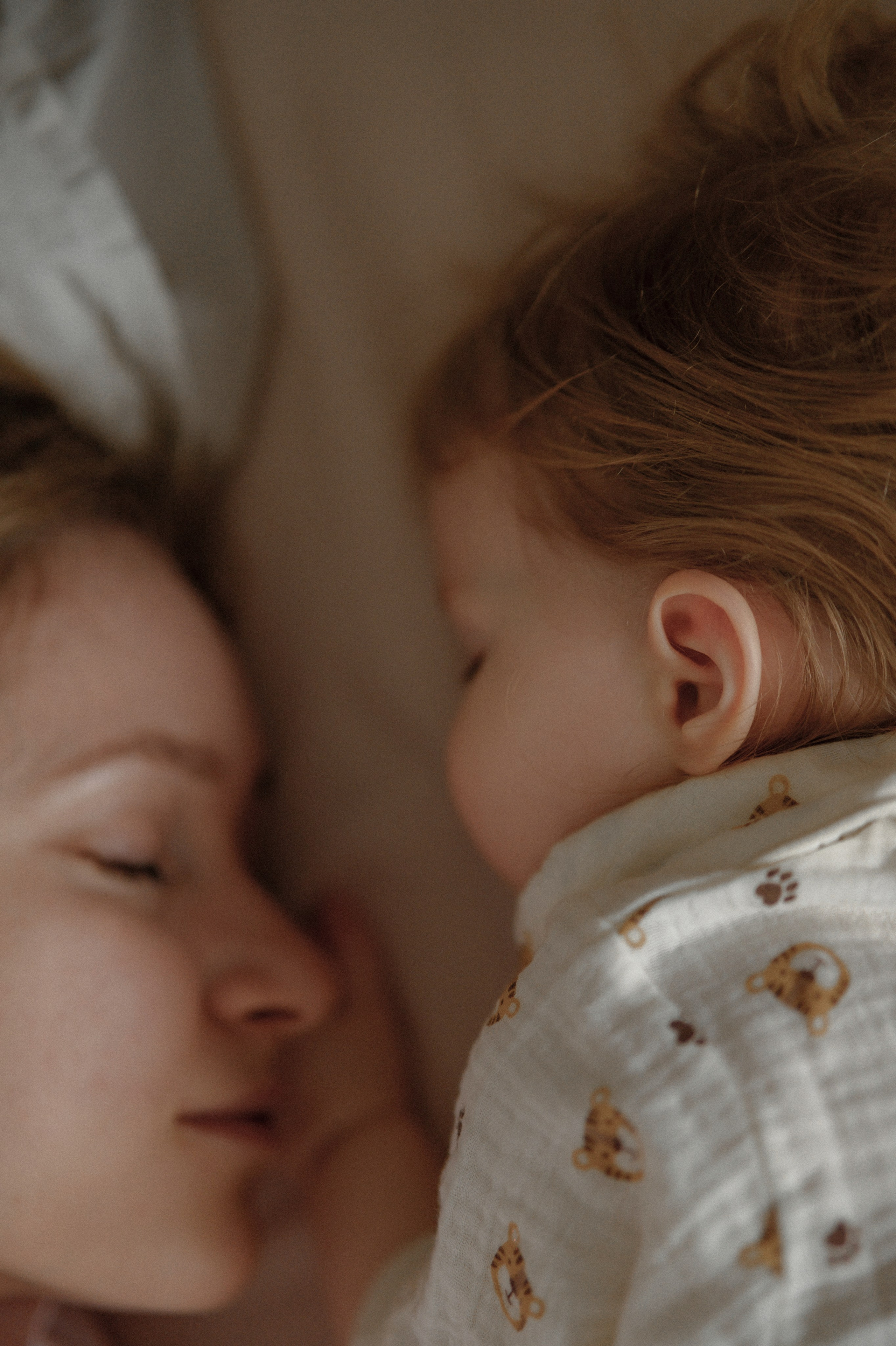 Даша и Варя дома. Семейный и свадебный lifestyle-фотограф в Москве Мария Петрова