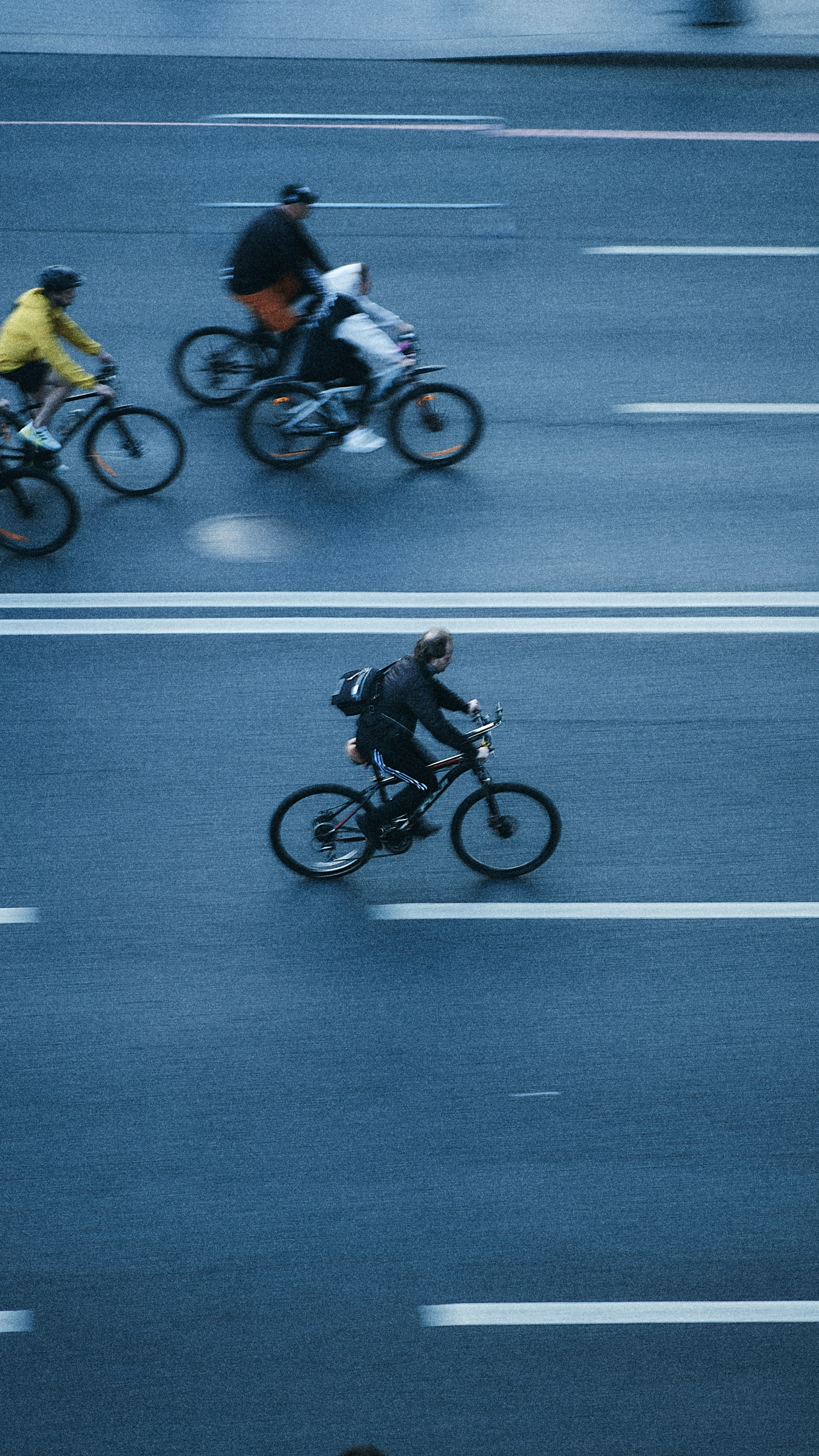 You won't catch me '25. MadGoose — Street photographer