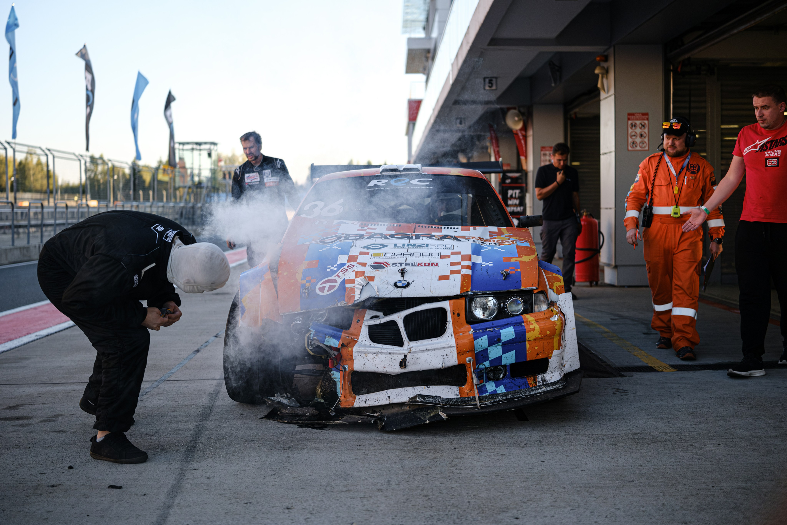 Российская серия гонок на выносливость. Авто и мотоспорт — фотограф Антон Медведев iCoguar