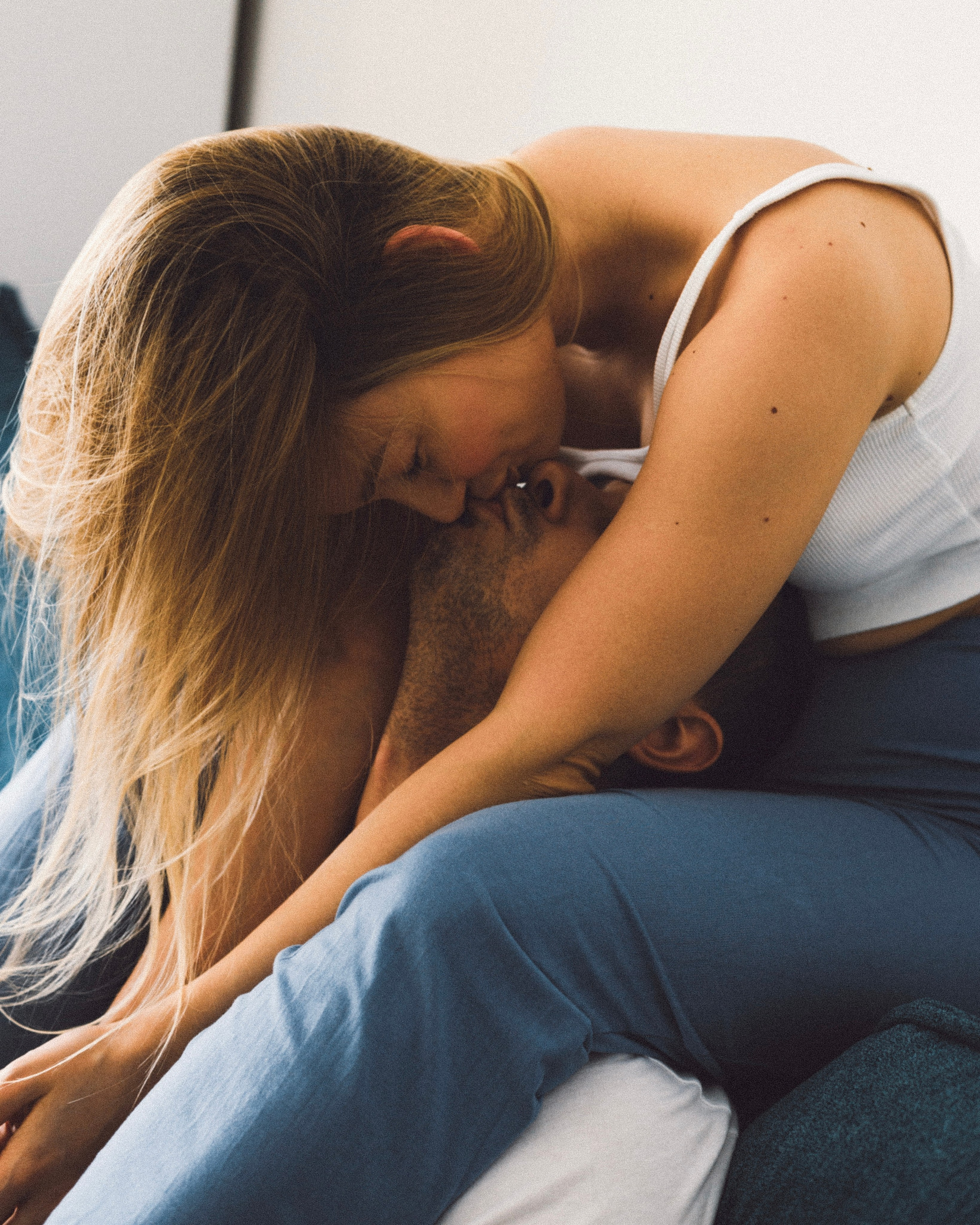 Лавстори дома. Женский и лавстори фотограф в Москве Елена Аксютко