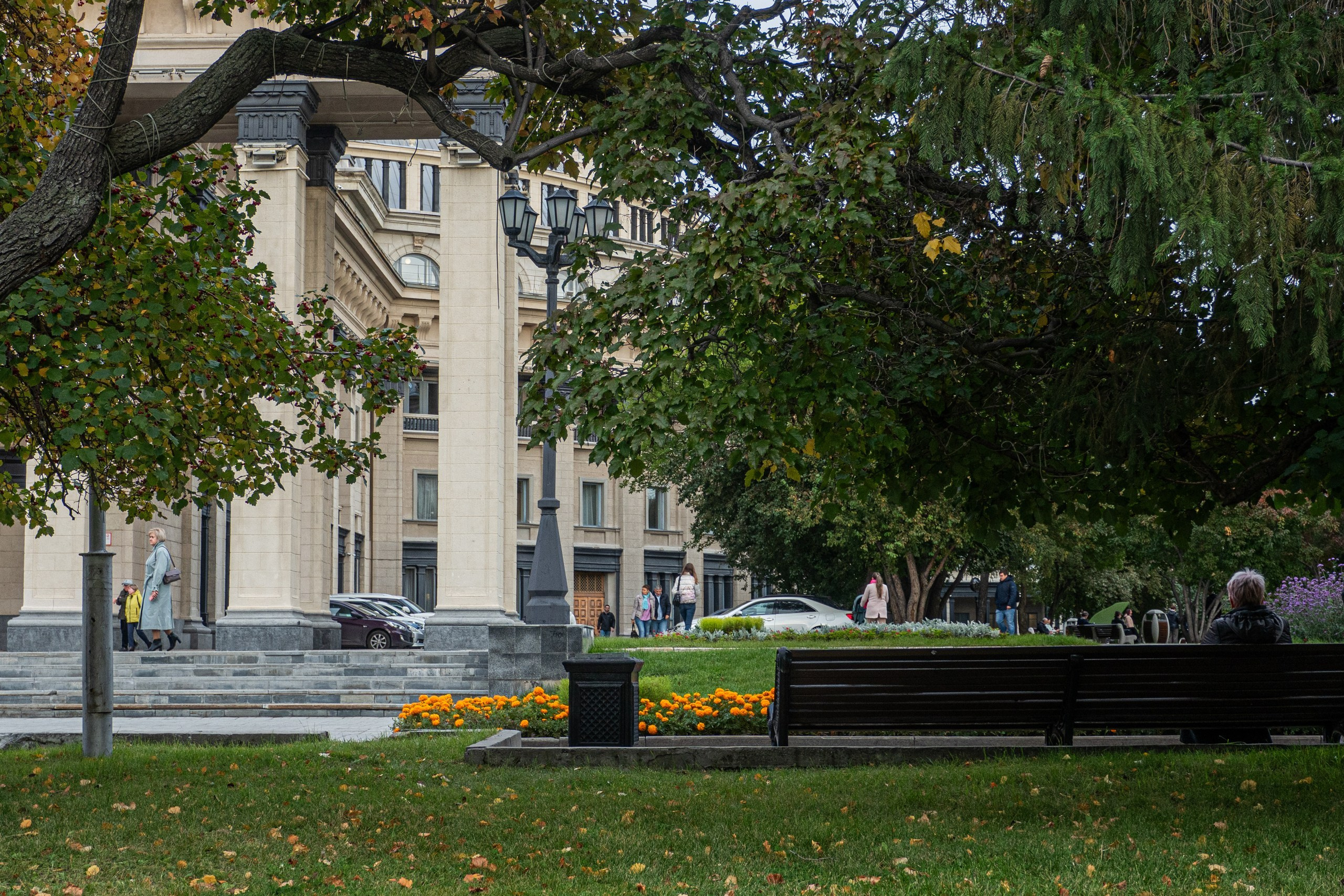36 видов Театра оперы и балета. Фотограф Алексей Школдин. Новосибирск