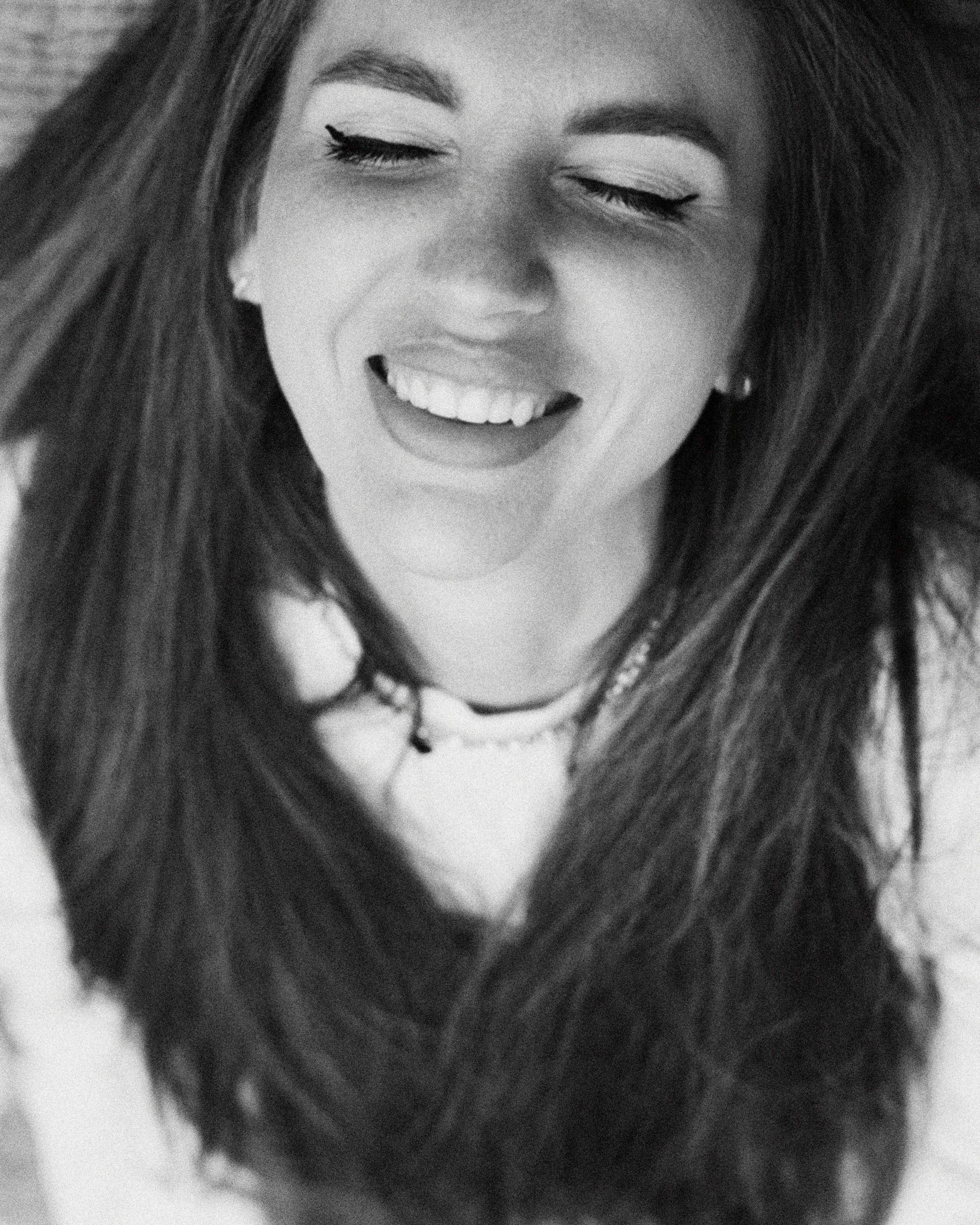 Женский портрет в городе — стиль и динамика уличной съёмки. Фотограф в Хабаровске Дмитрий Лемешков