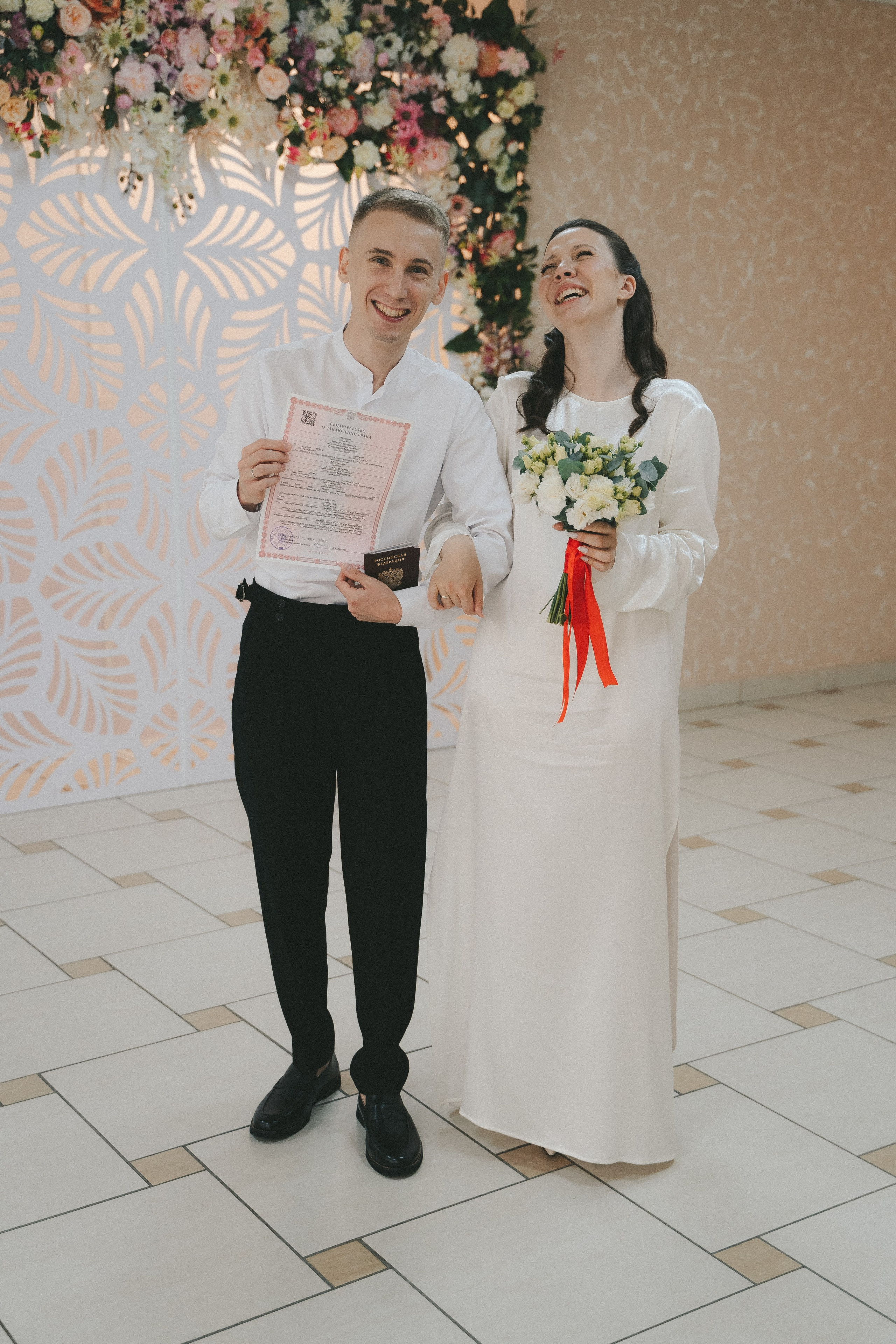 Никита и Аня в городе. Семейный, портретный фотограф Новосибирск. Оля Адова