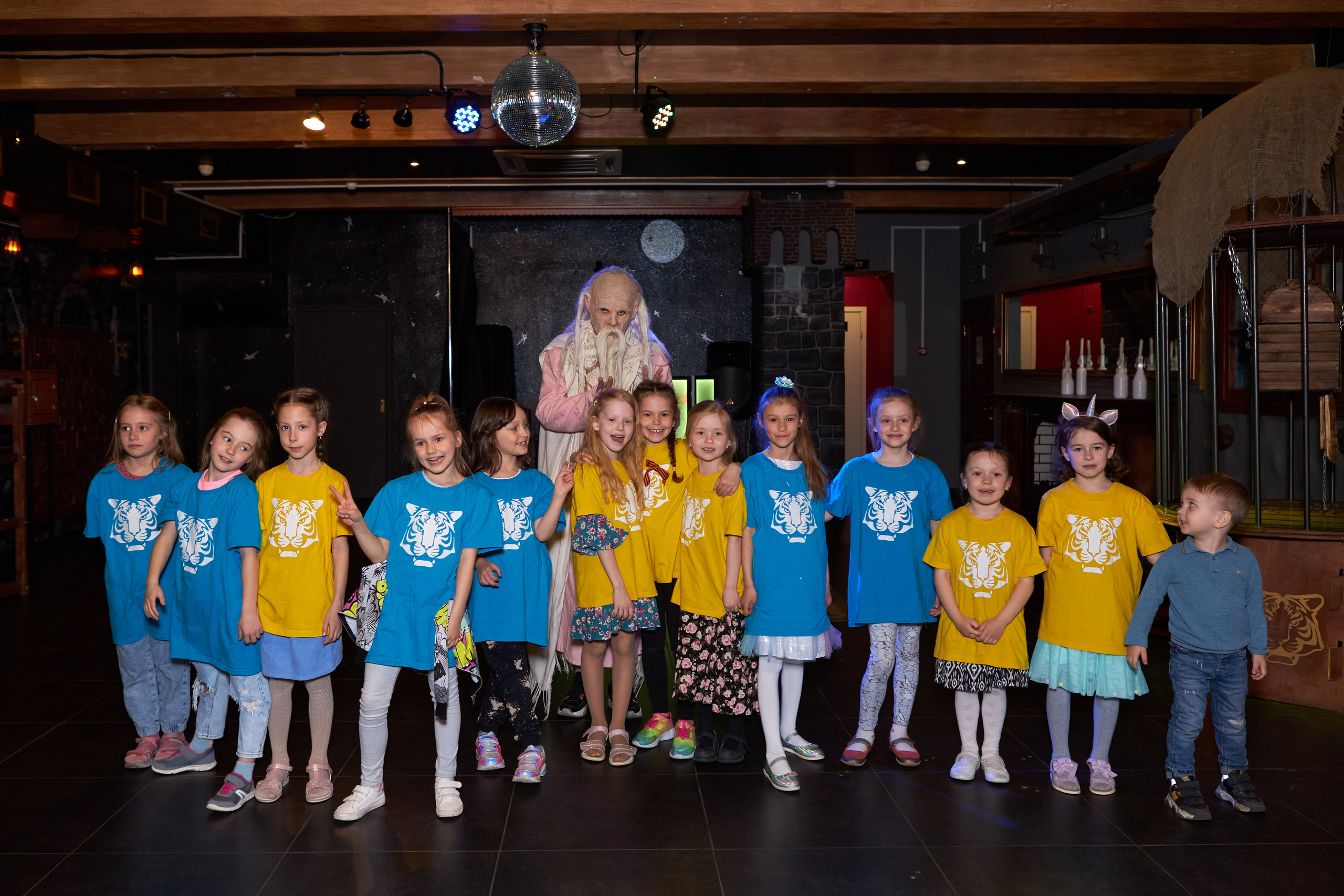 Репортажные кадры с детских праздников